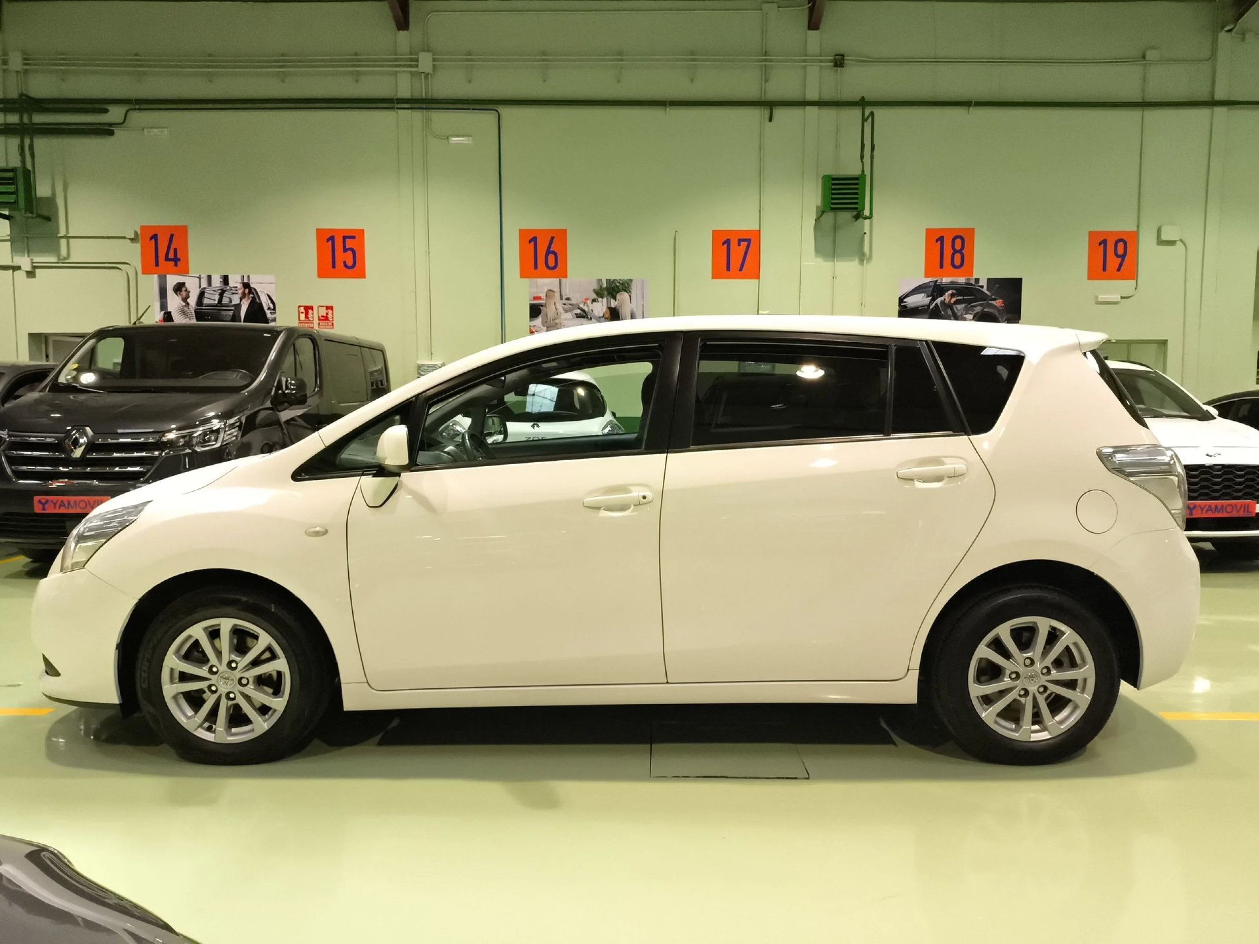 Toyota Verso 1.6 VVT-I Active 7 plazas 97 kW (132 CV) - Foto 4