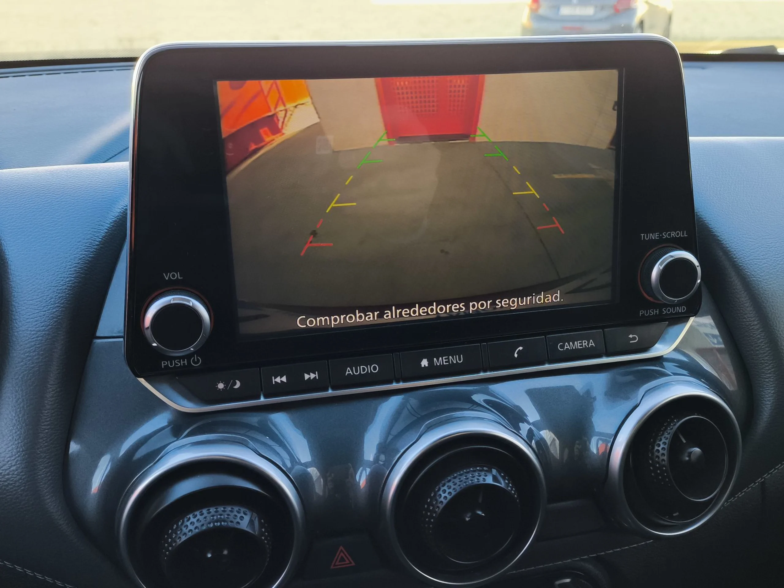 Nissan Juke DIG-T N-Connecta 4x2 86 kW (117 CV) - Foto 14