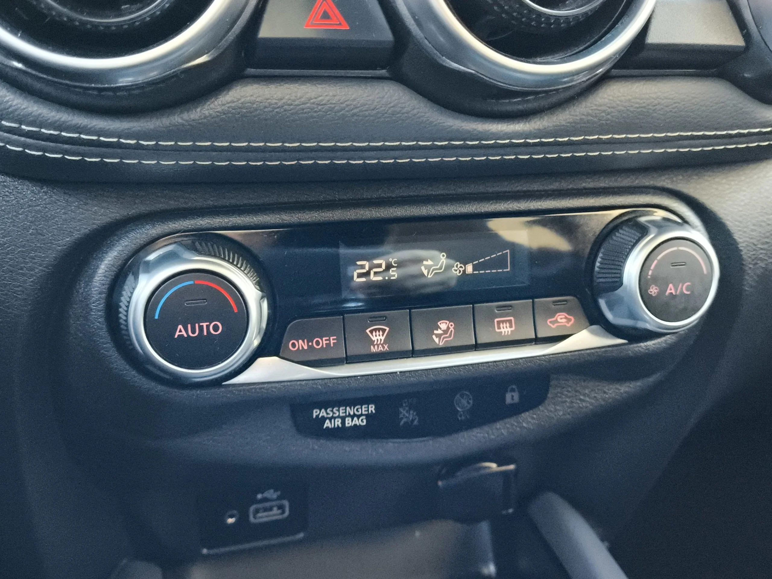 Nissan Juke DIG-T N-Connecta 4x2 86 kW (117 CV) - Foto 15