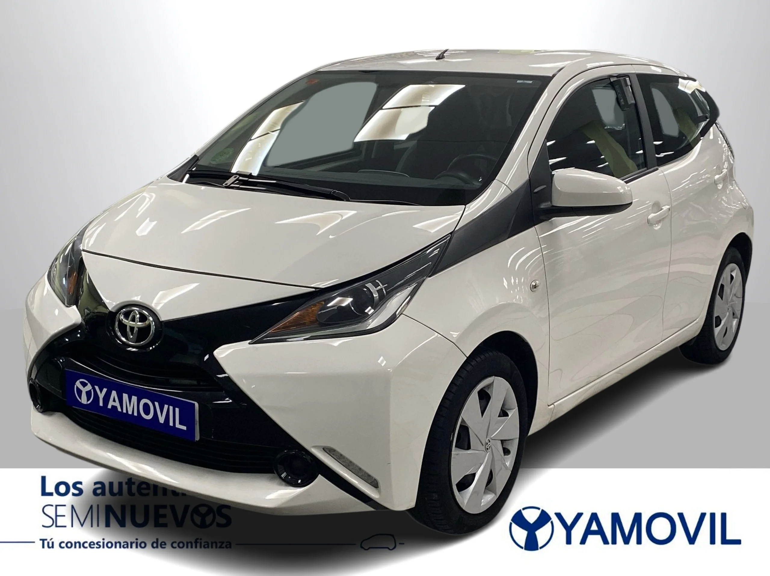 Toyota Aygo 1.0 70 x-play X-Shift 51 kW (69 CV) - Foto 3