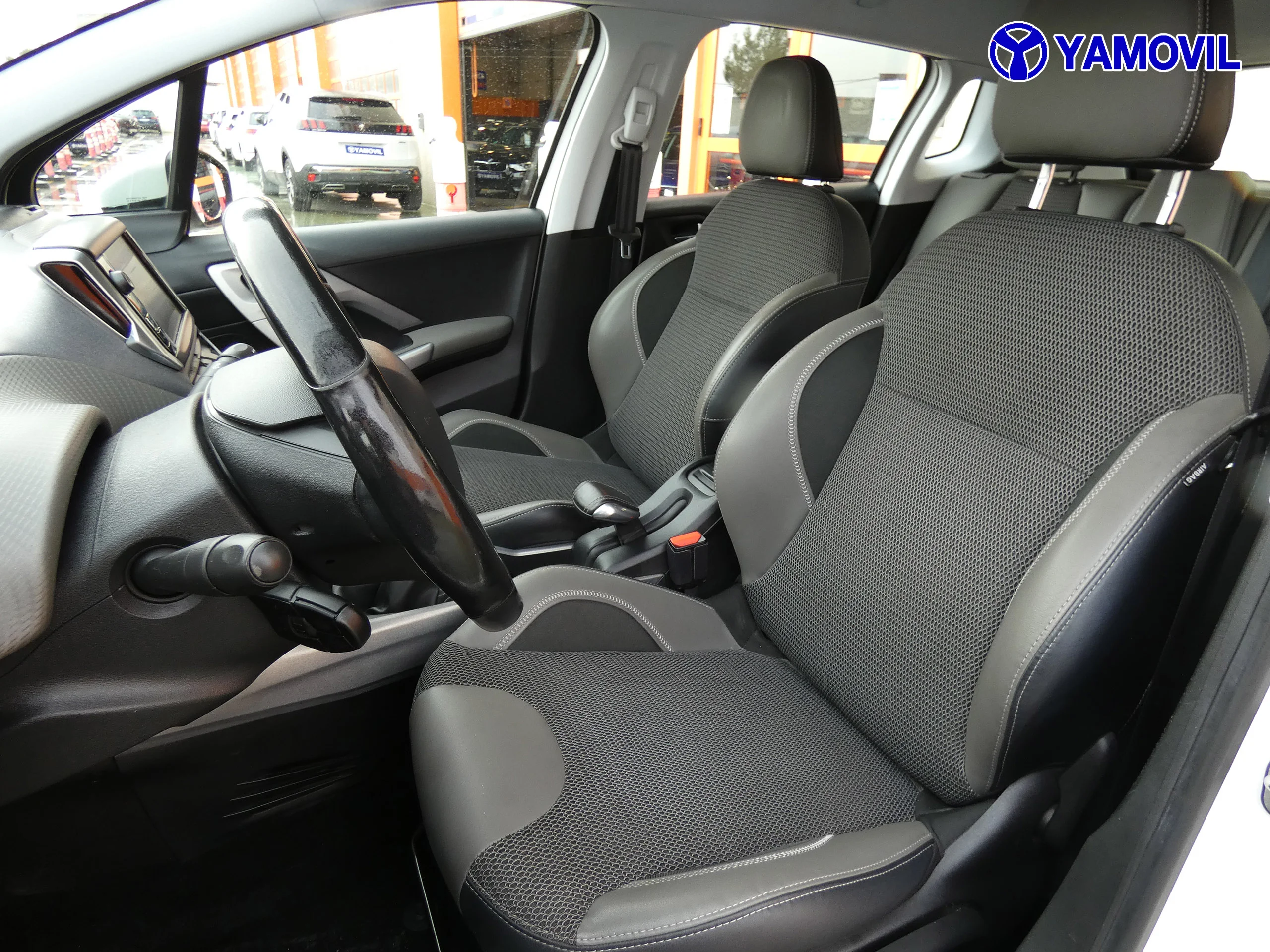 Peugeot 2008 ALLURE PURETECH 5P - Foto 6