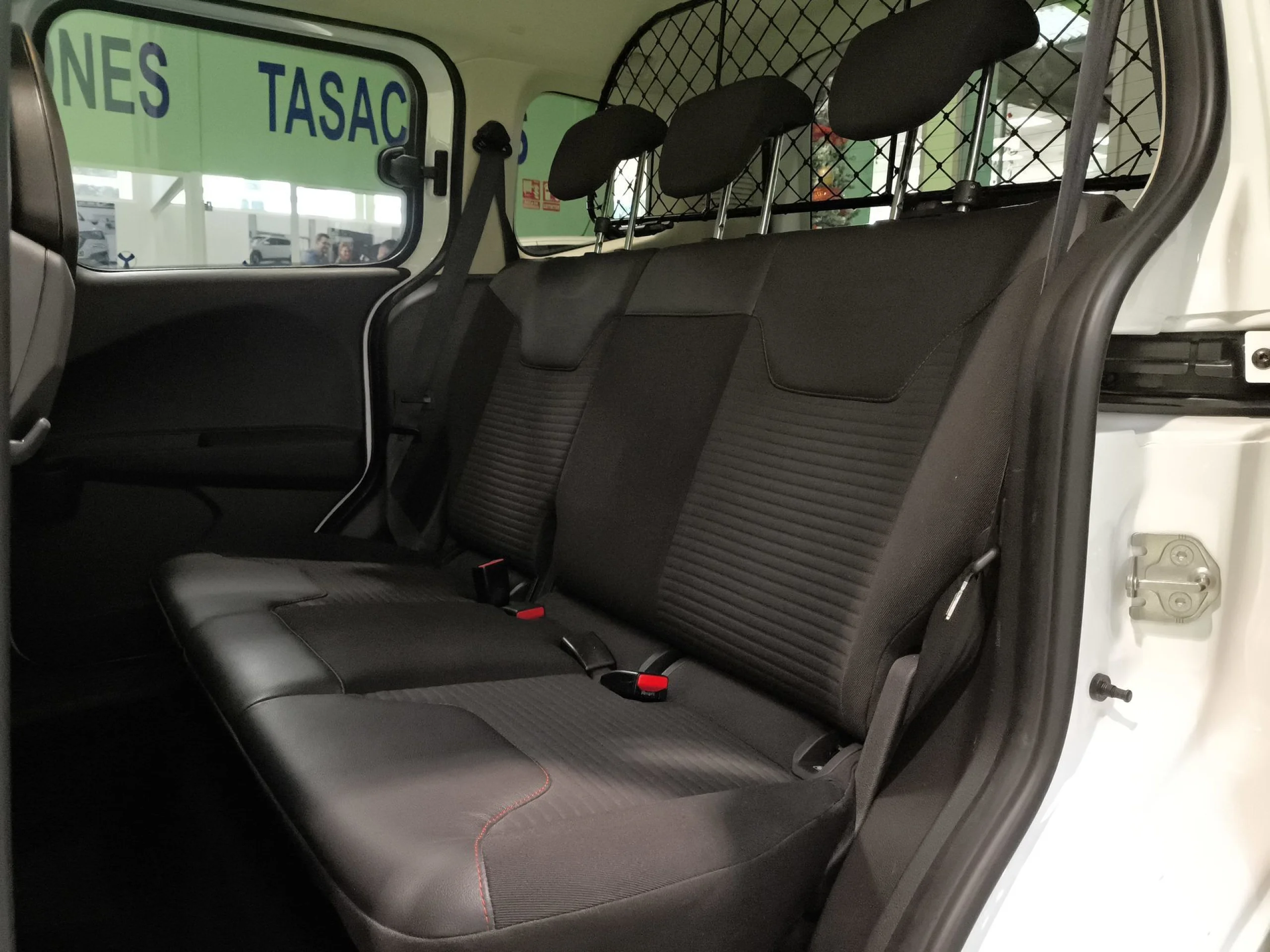 Ford Tourneo Courier 1.0 EcoBoost Sport 74 kW (100 CV) - Foto 19