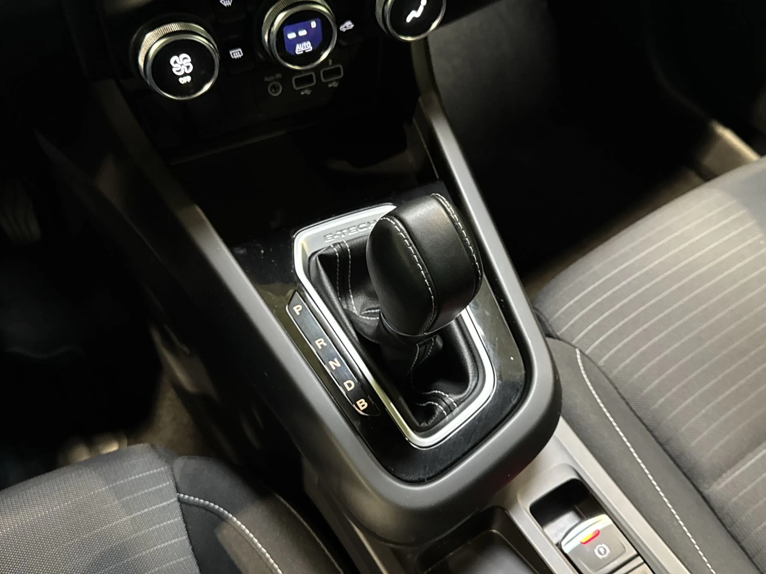 Renault Arkana Intens E-TECH Híbrido 107 kW (145 CV) - Foto 20