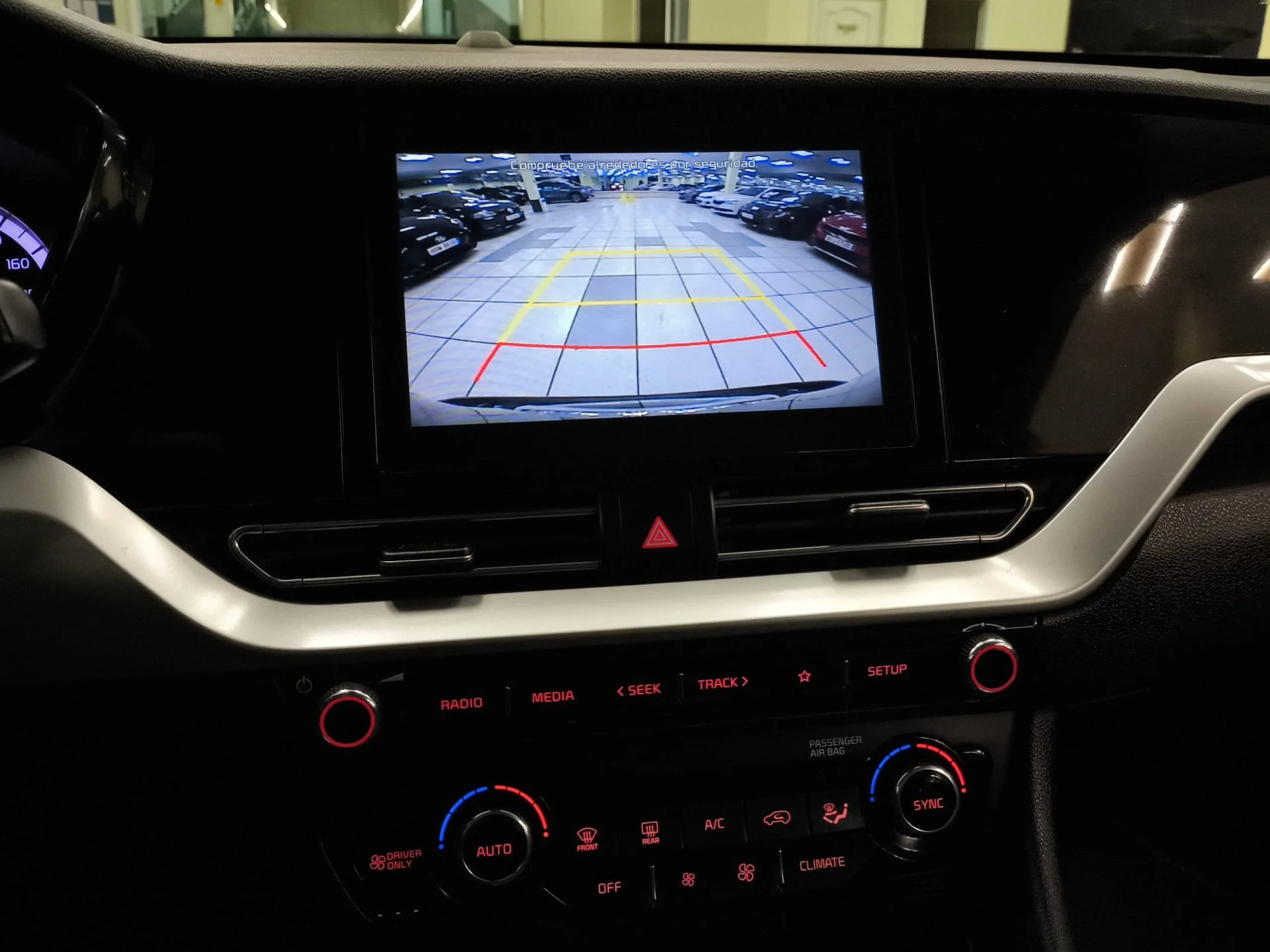 Kia Niro 1.6 GDi HEV Concept 104 kW (141 CV) - Foto 17