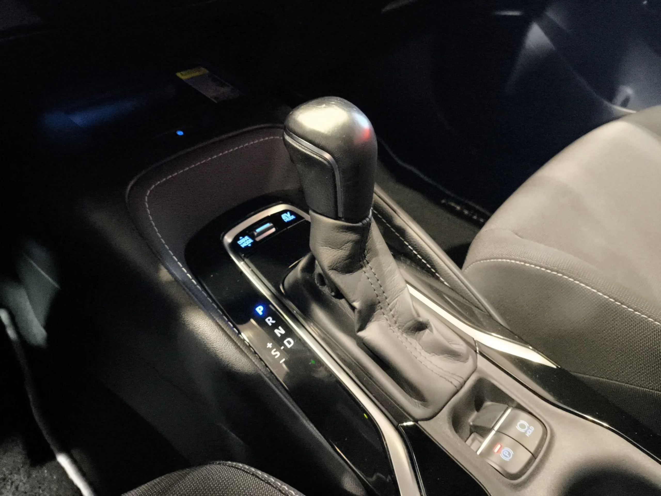 Toyota Corolla Touring Sports 180H Feel! E-CVT 132 kW (180 CV) - Foto 17