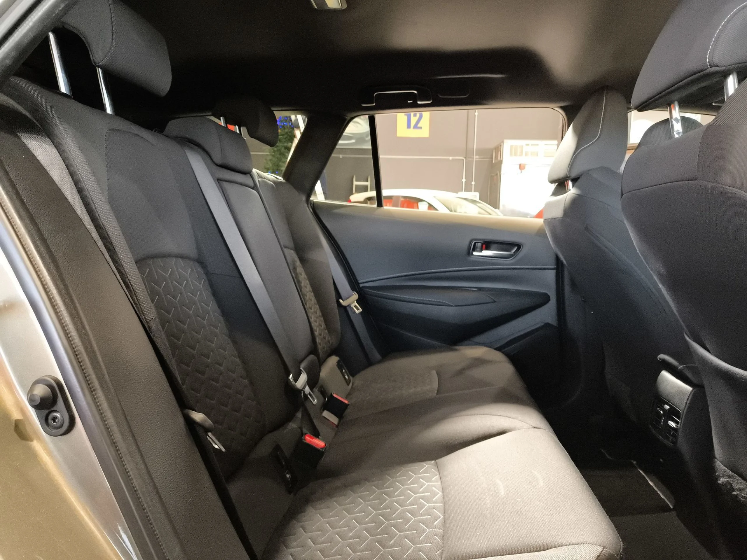 Toyota Corolla Touring Sports 180H Feel! E-CVT 132 kW (180 CV) - Foto 19