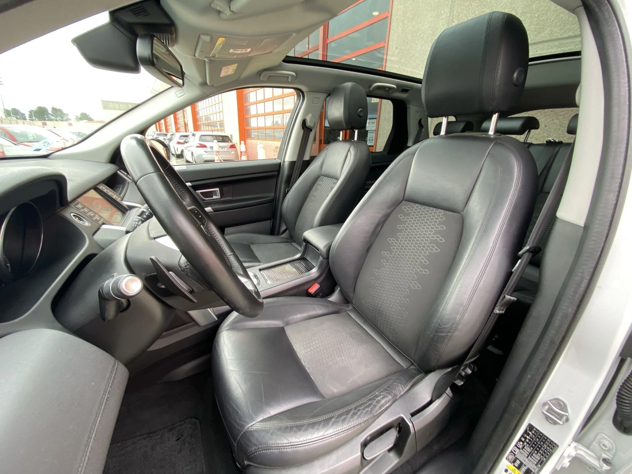 Land Rover Discovery sport 2.0L TD4 SE 4x4 110 kW (150 CV) - Foto 8