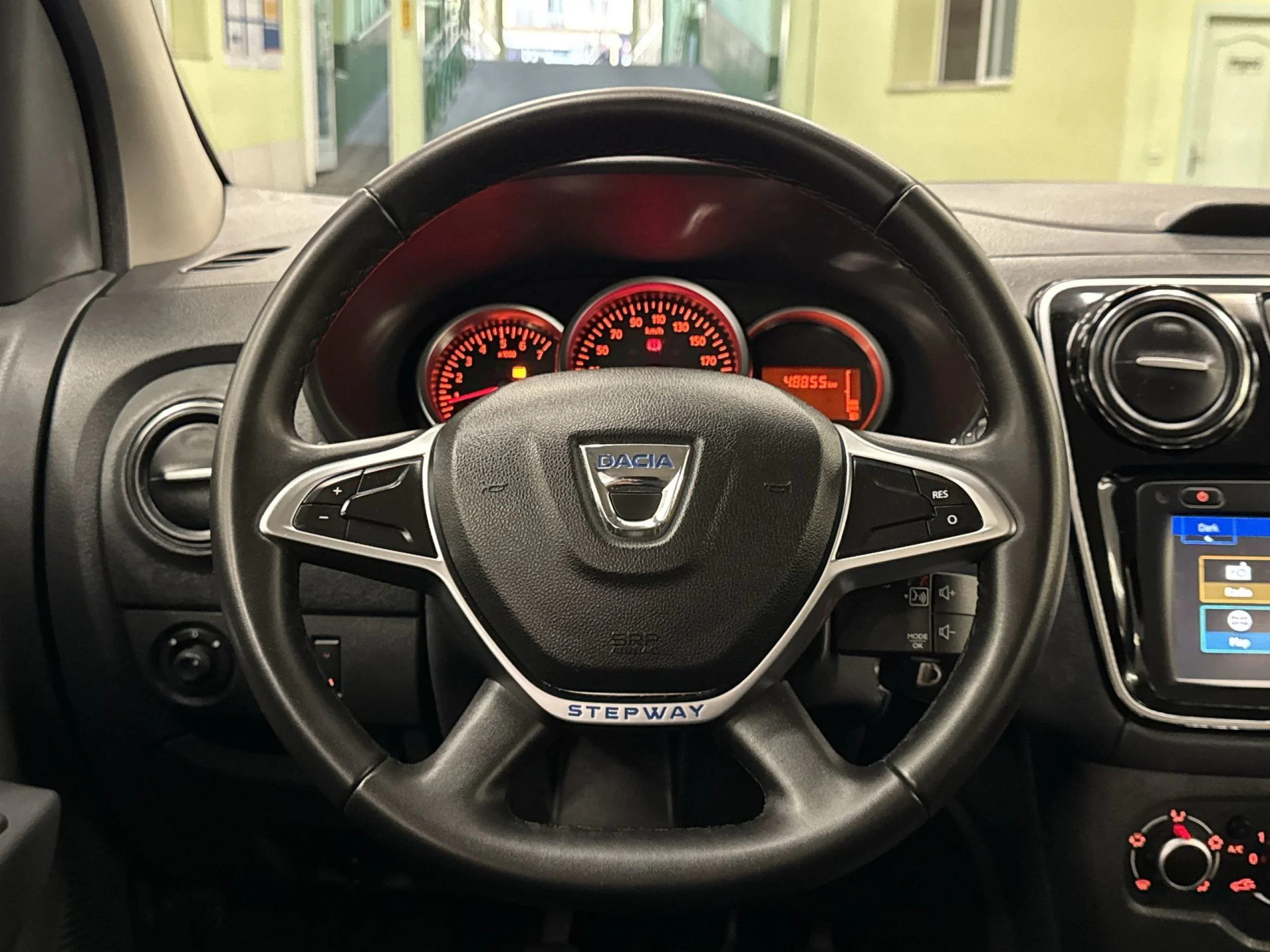 Dacia Lodgy Serie Limitada Nómada 1.6 75 kW (100 CV) 7 Plazas - Foto 13