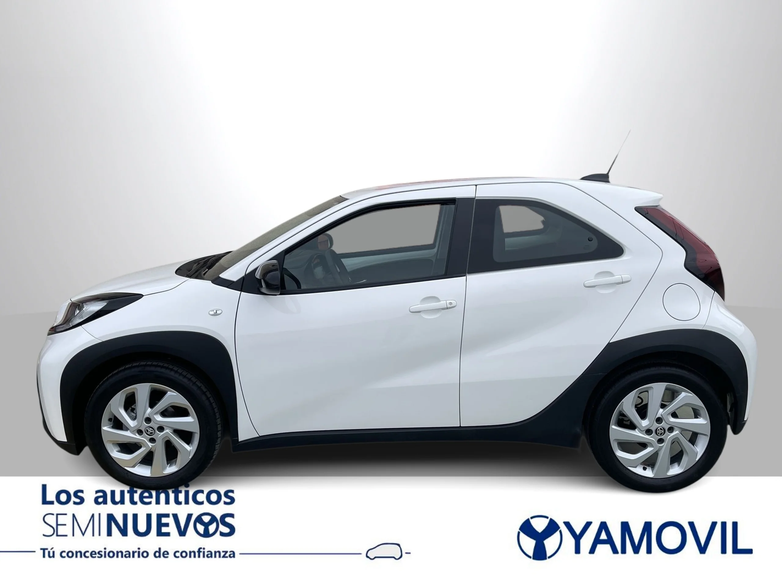 Toyota Aygo x cross 1.0 VVT-I Play 53 kW (72 CV) - Foto 4