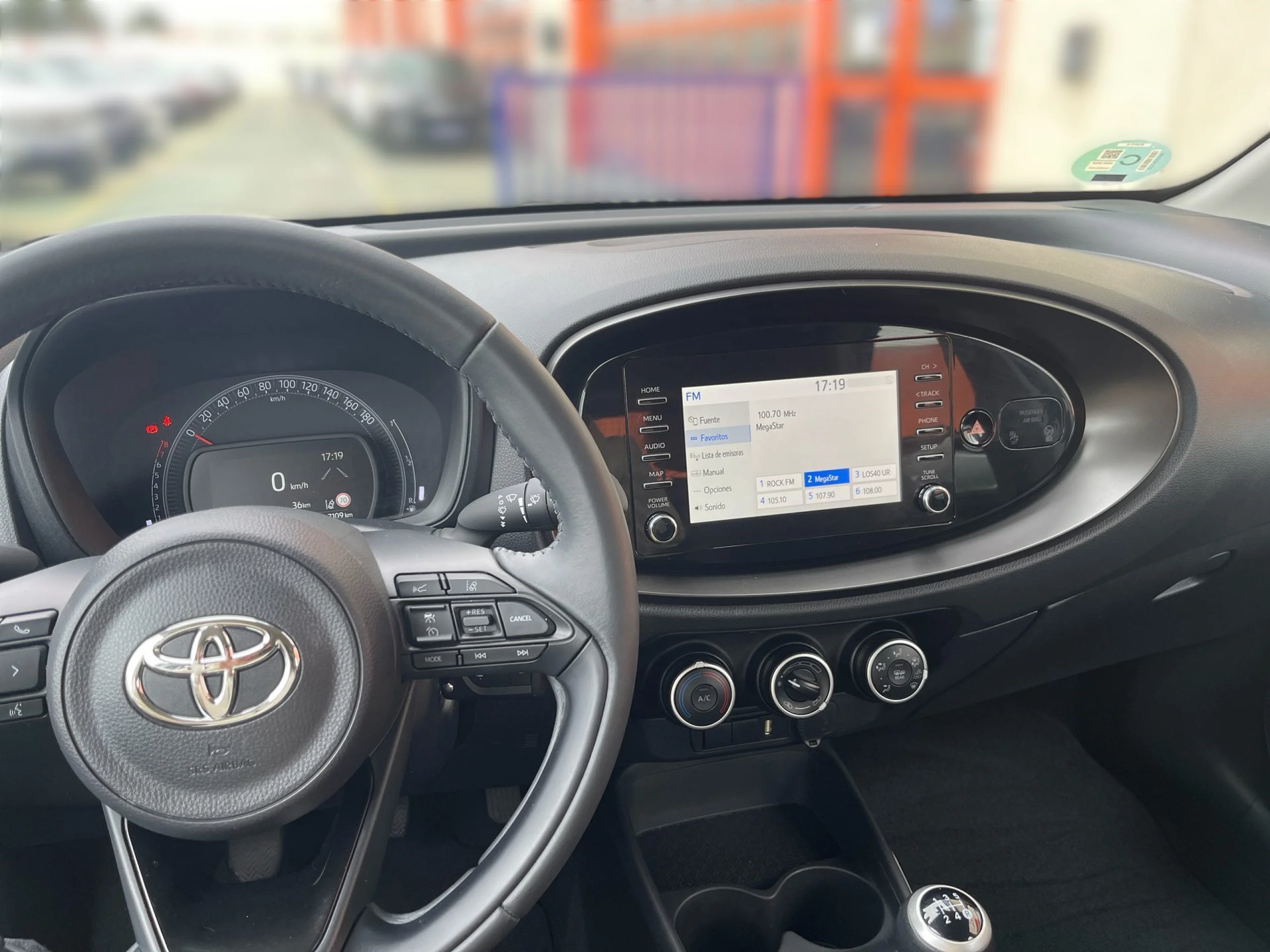 Toyota Aygo x cross 1.0 VVT-I Play 53 kW (72 CV) - Foto 16