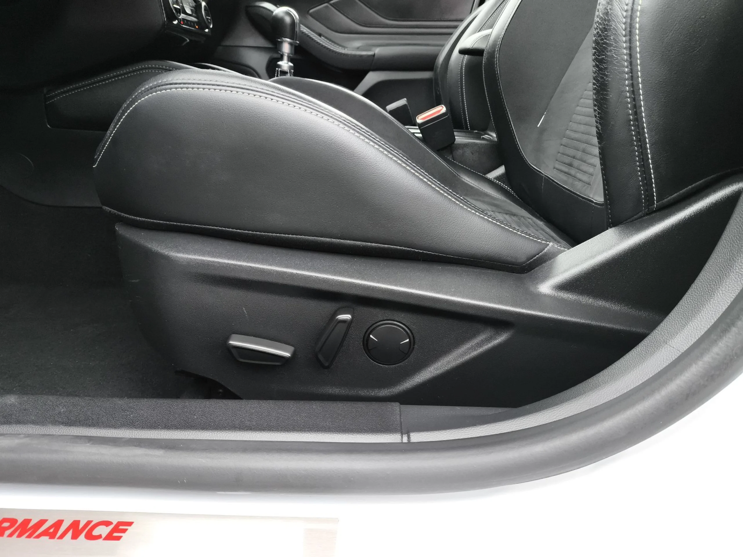 Ford Focus 2.3 EcoBoost ST 206 kW (280 CV) - Foto 9