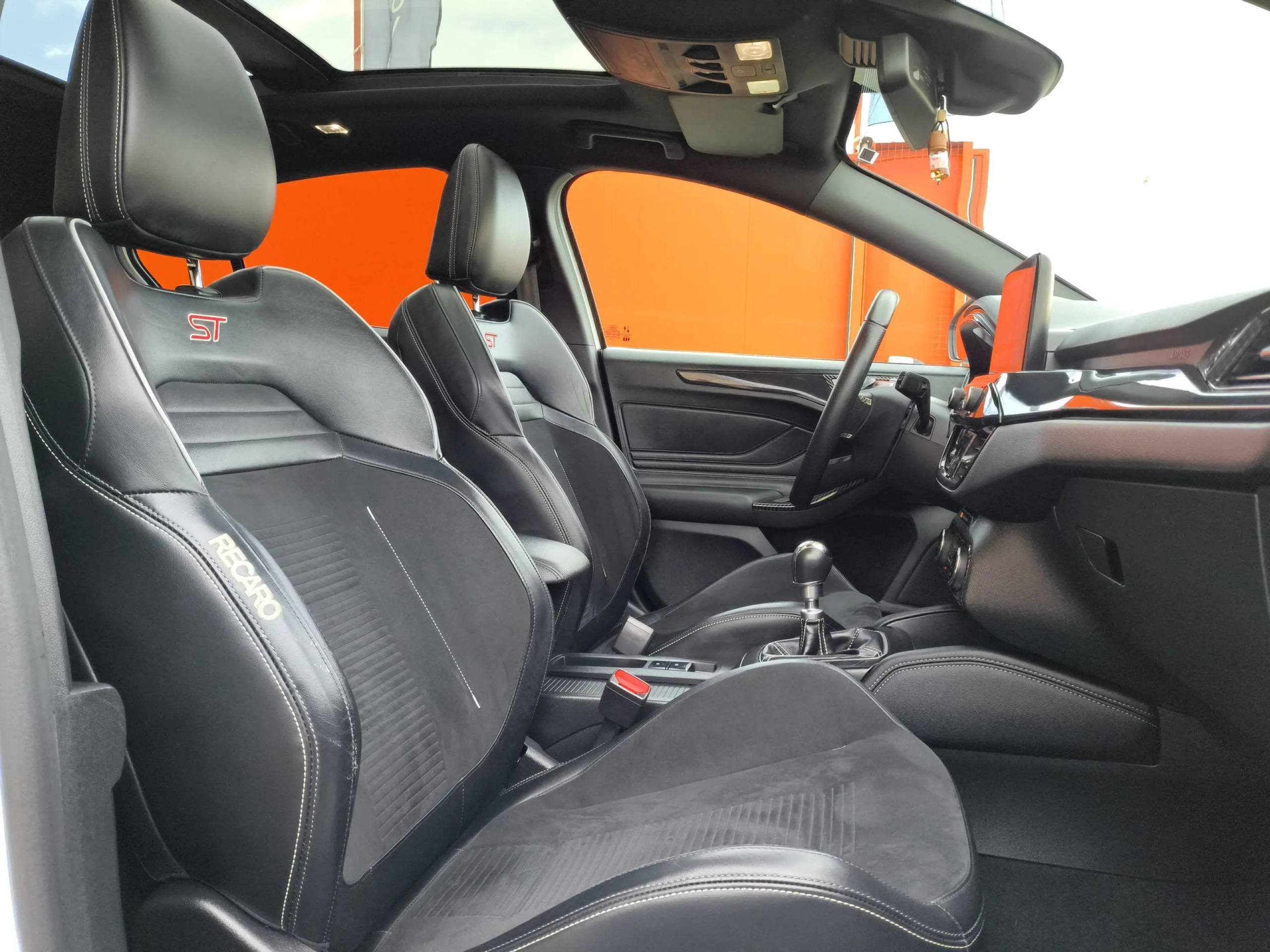 Ford Focus 2.3 EcoBoost ST 206 kW (280 CV) - Foto 22
