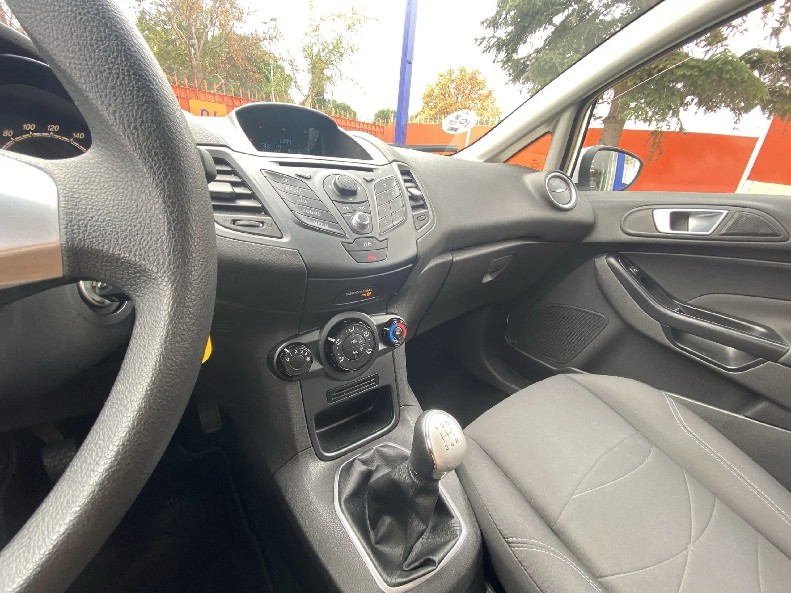 Ford Fiesta 1.25 Duratec Trend 60 kW (82 CV) - Foto 16