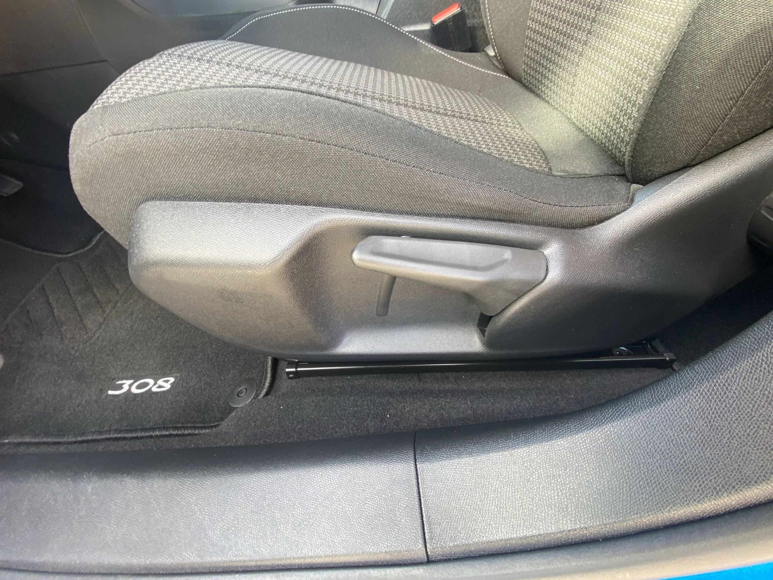 Peugeot 308 BlueHDi 130 SANDS Active 96 kW (130 CV) - Foto 9