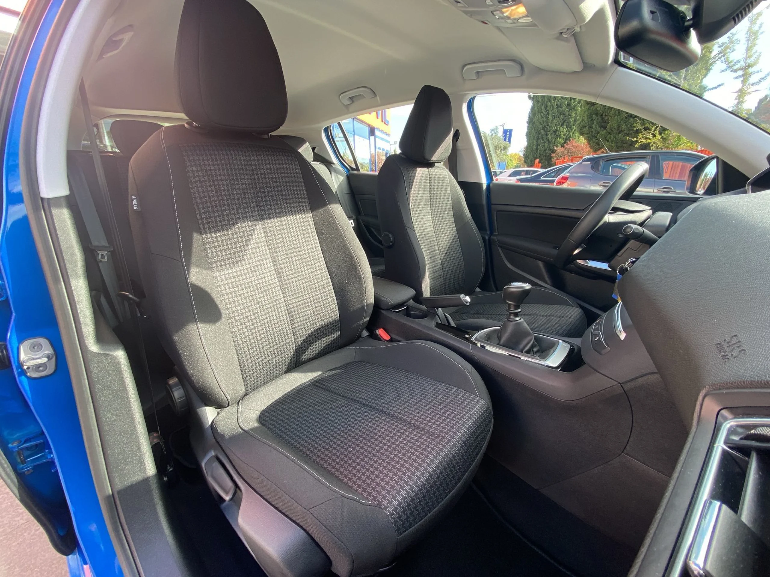Peugeot 308 BlueHDi 130 SANDS Active 96 kW (130 CV) - Foto 21