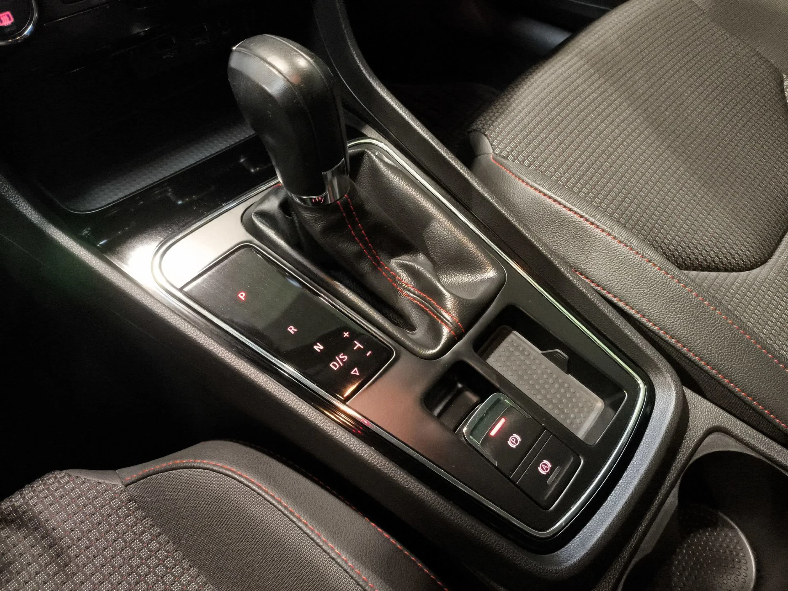 Seat León 2.0 TDI SANDS FR DSG 110 kW (150 CV) - Foto 20
