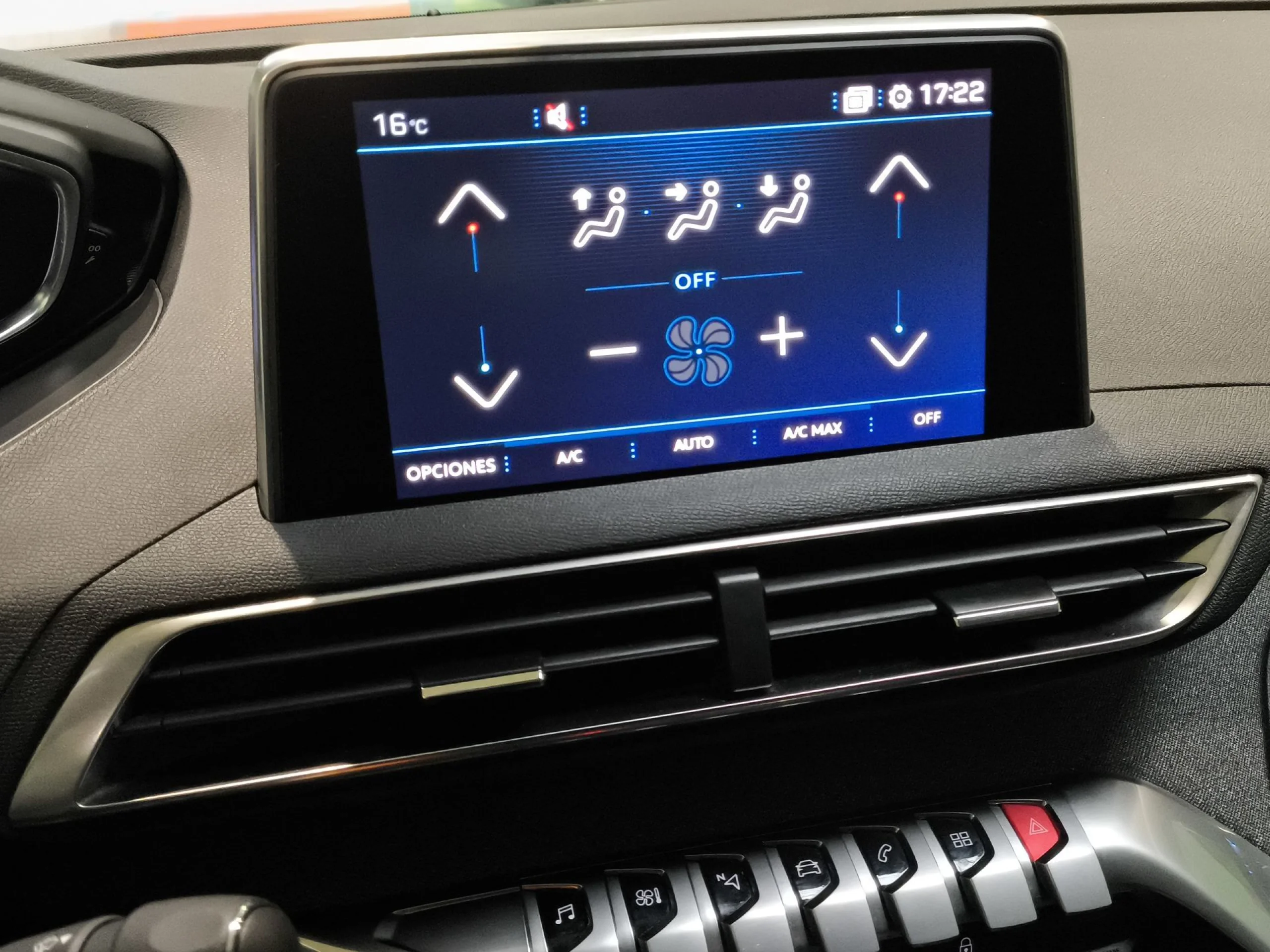 Peugeot 3008 PureTech 130 SANDS Allure 96 kW (130 CV) - Foto 15