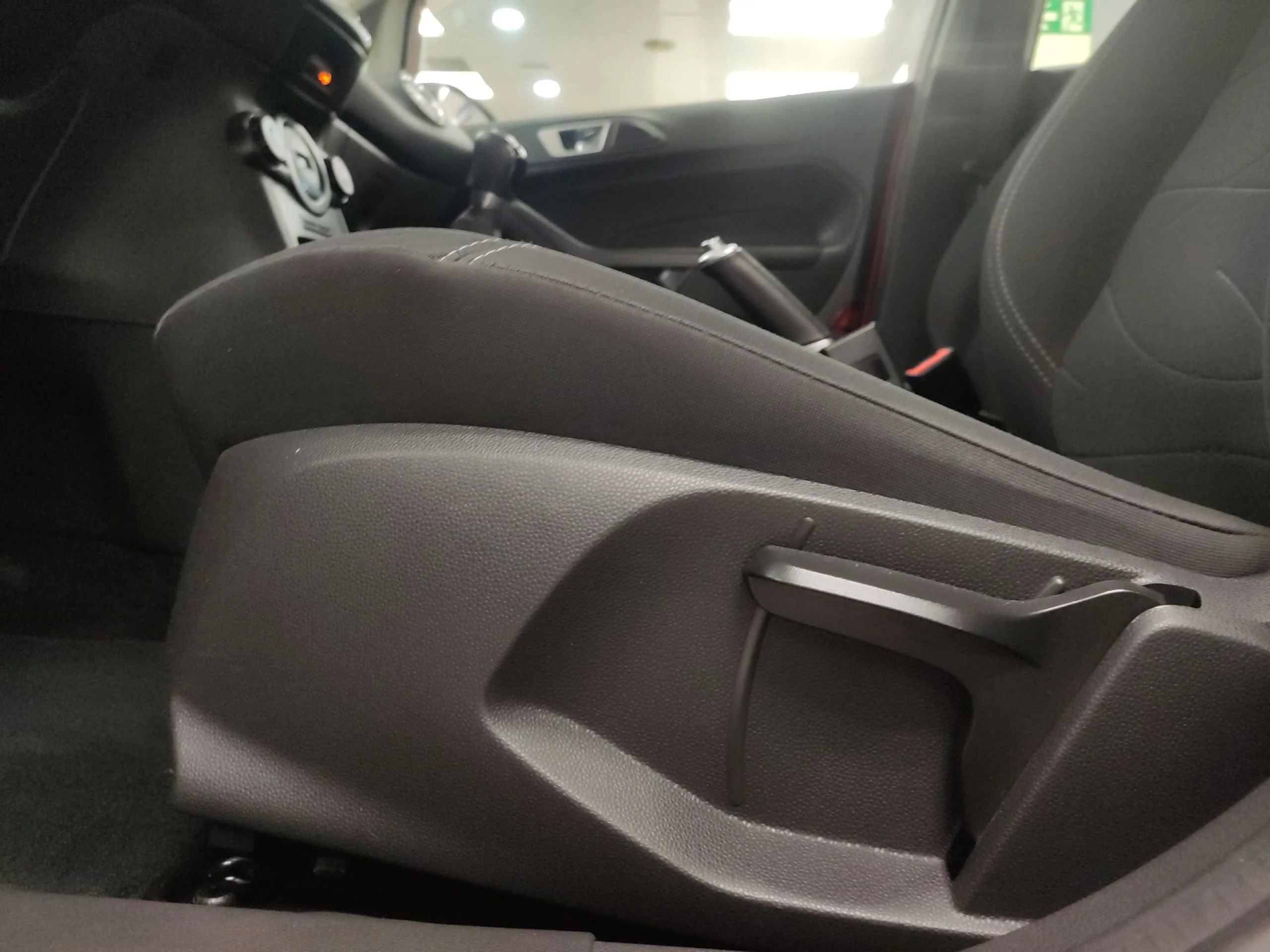 Ford Fiesta 1.0 EcoBoost SANDS Trend 74 kW (100 CV) - Foto 9