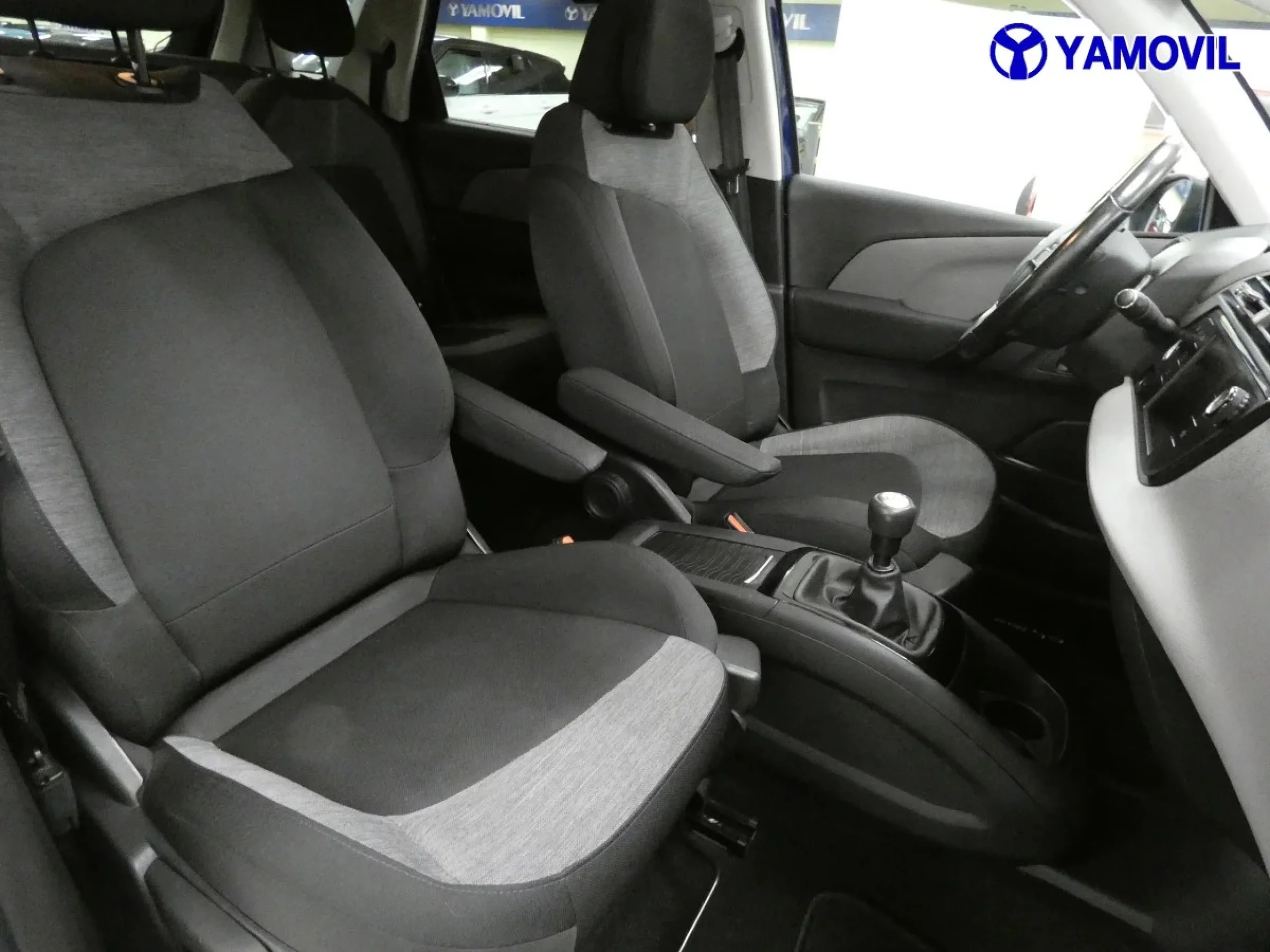 Citroen C4 Picasso PureTech 130 SANDS Feel 96 kW (130 CV) - Foto 15