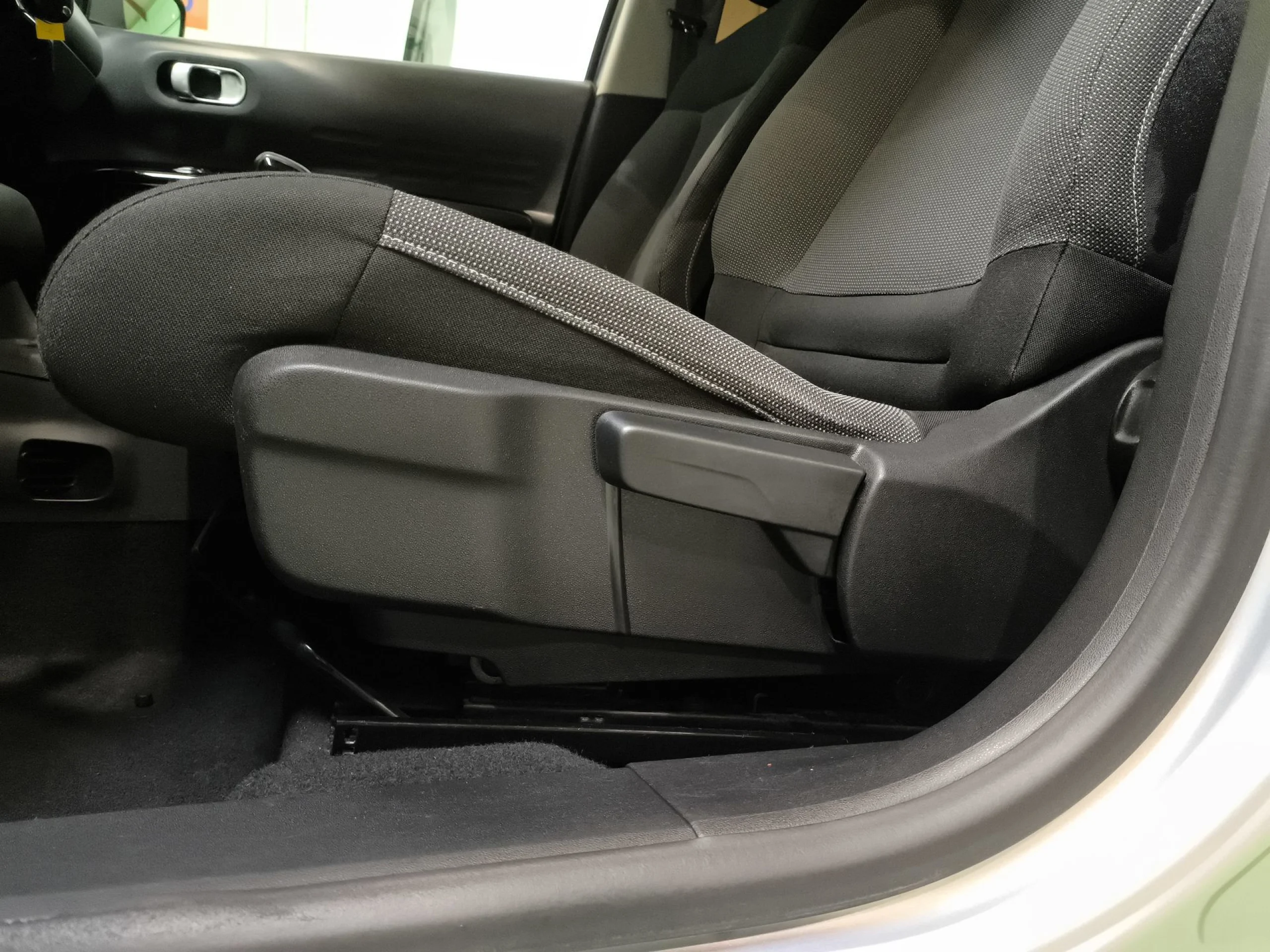 Citroen C4 Cactus PureTech 110 SANDS Feel 81 kW (110 CV) - Foto 9