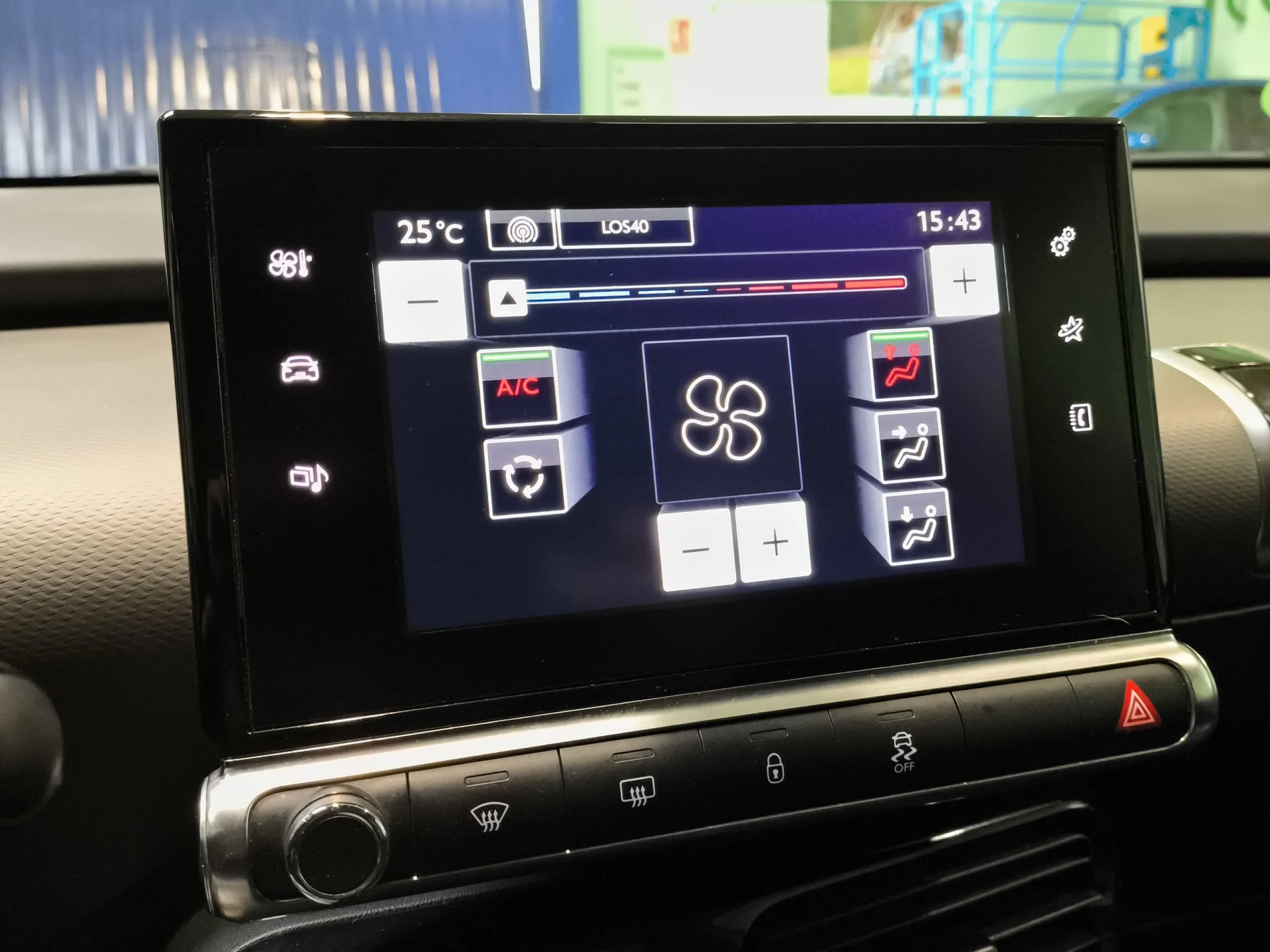 Citroen C4 Cactus PureTech 110 SANDS Feel 81 kW (110 CV) - Foto 14