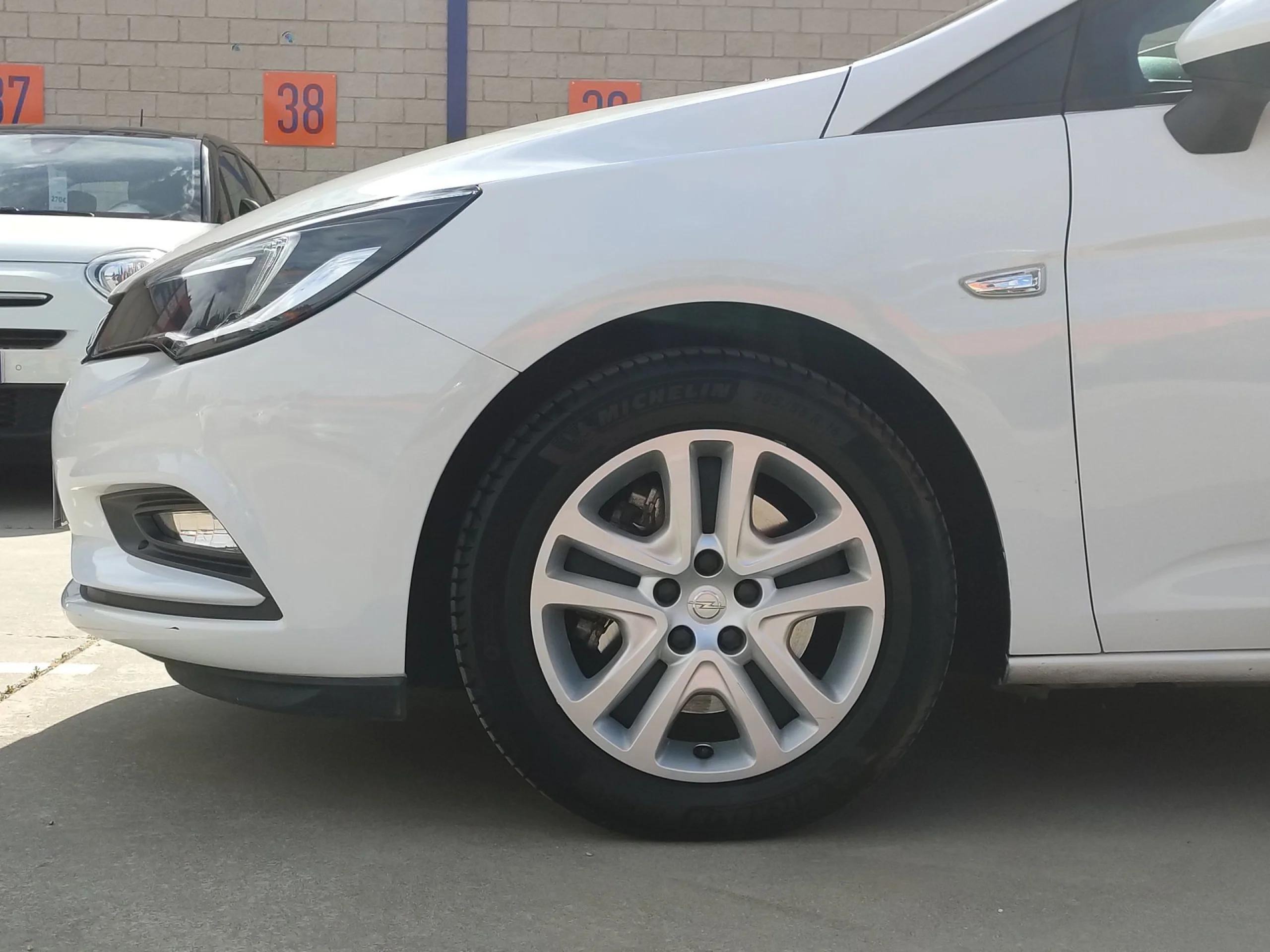 Opel Astra 1.6 CDTI Business 81 kW (110 CV) - Foto 7