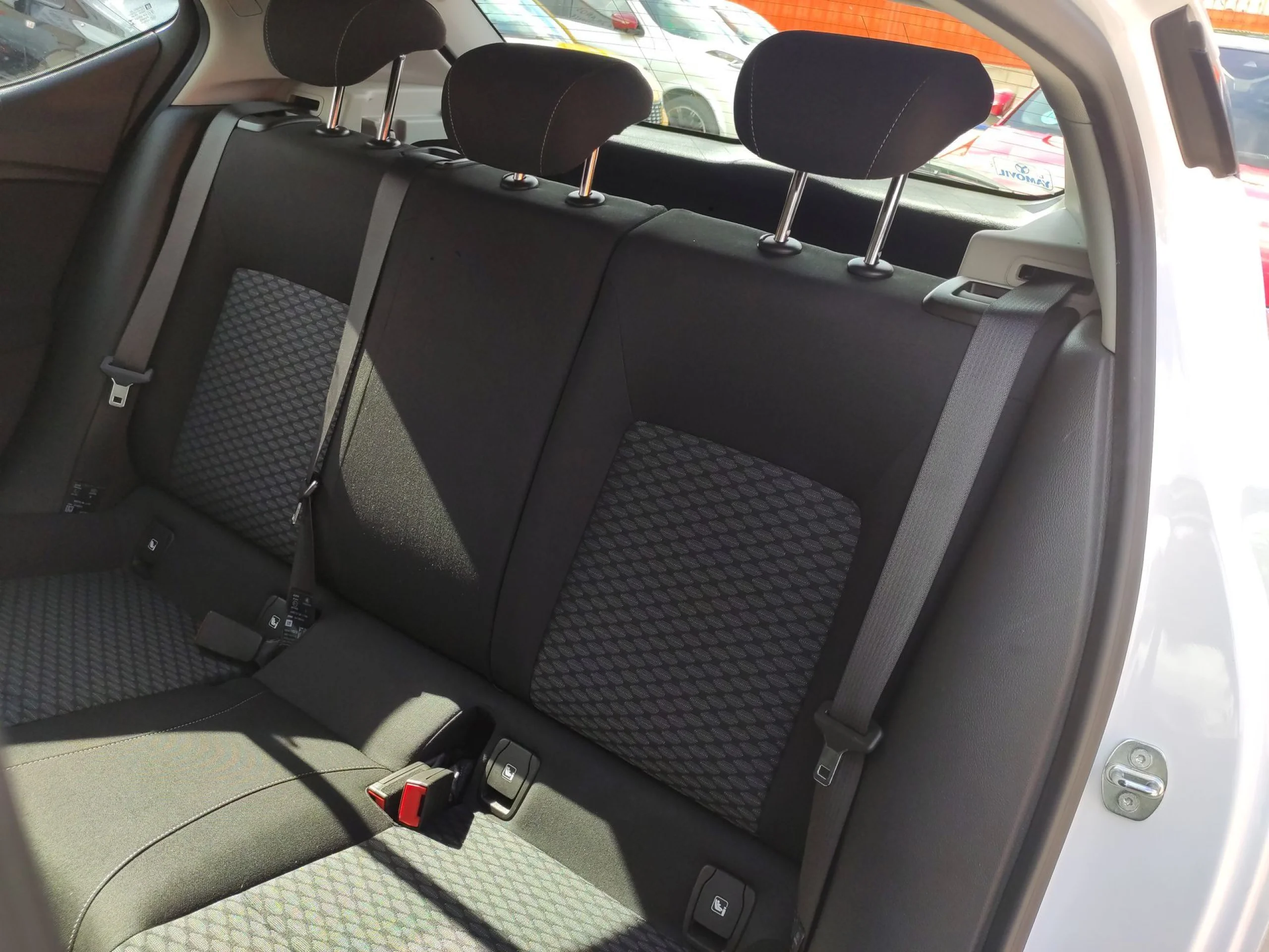 Opel Astra 1.6 CDTI Business 81 kW (110 CV) - Foto 19