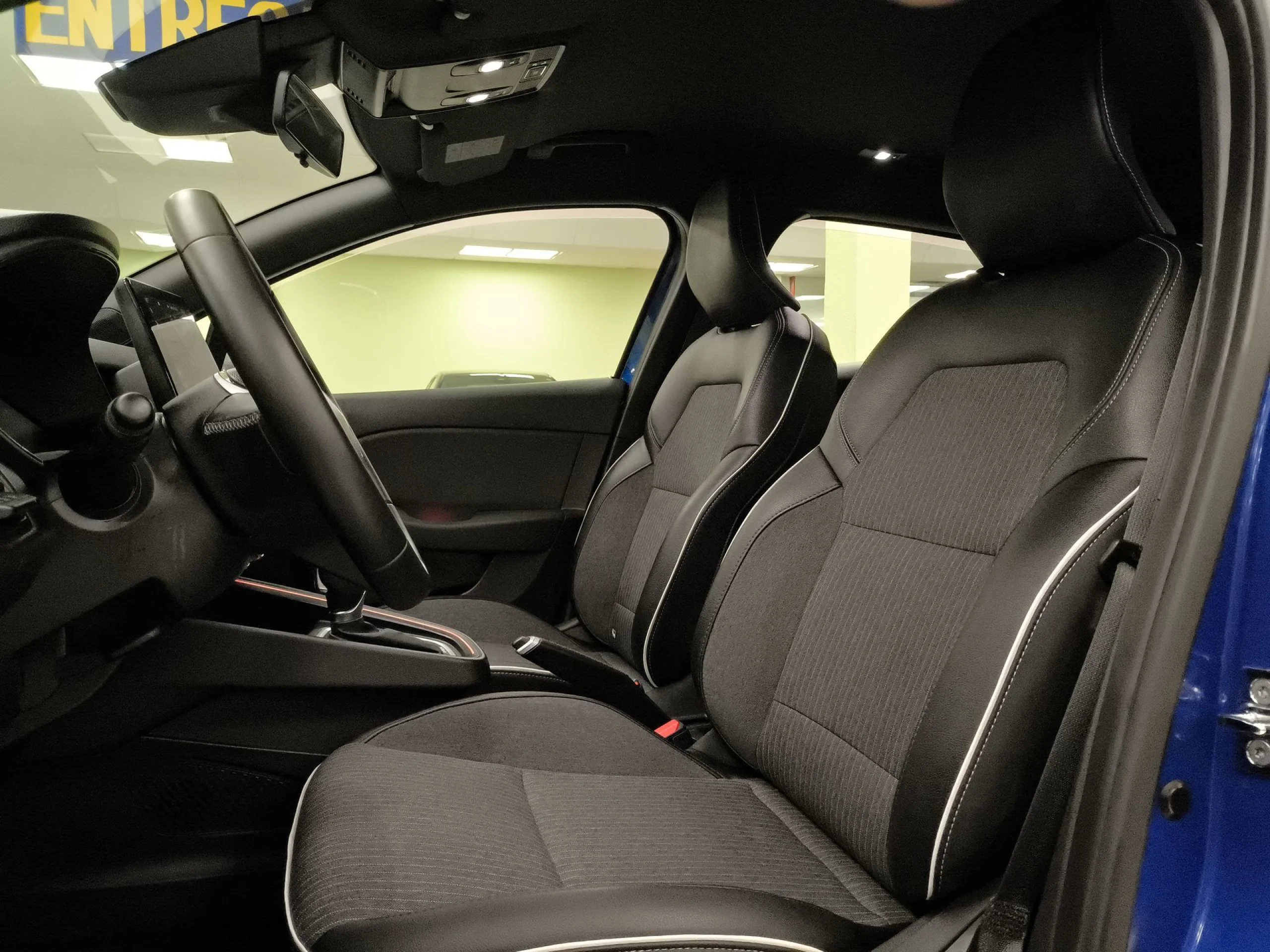 Renault Clio Initiale Paris E-Tech Híbrido 103 kW (140 CV) - Foto 8