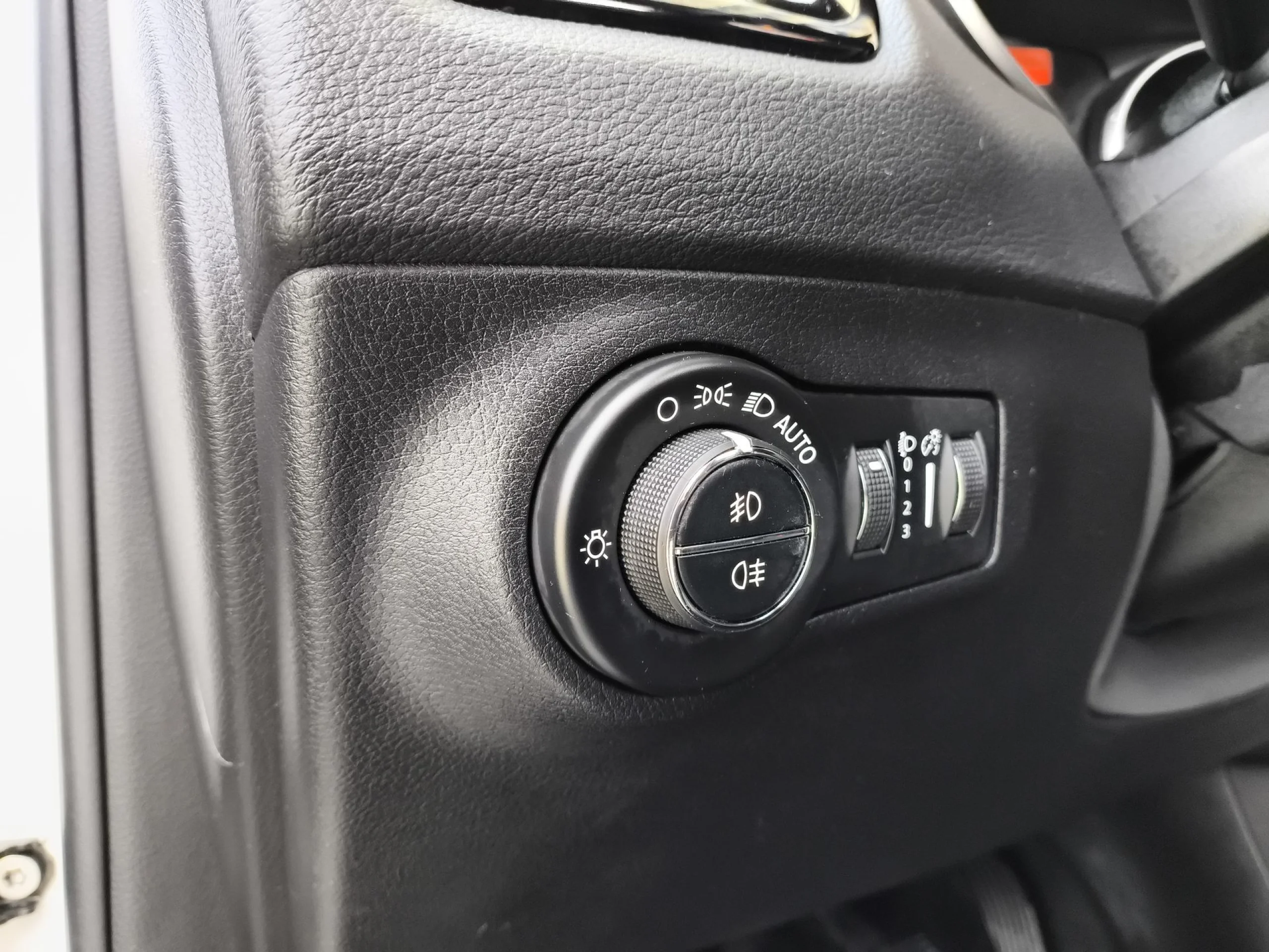 Jeep Compass 1.6 Multijet Limited 4x2 88 kW (120 CV) - Foto 12