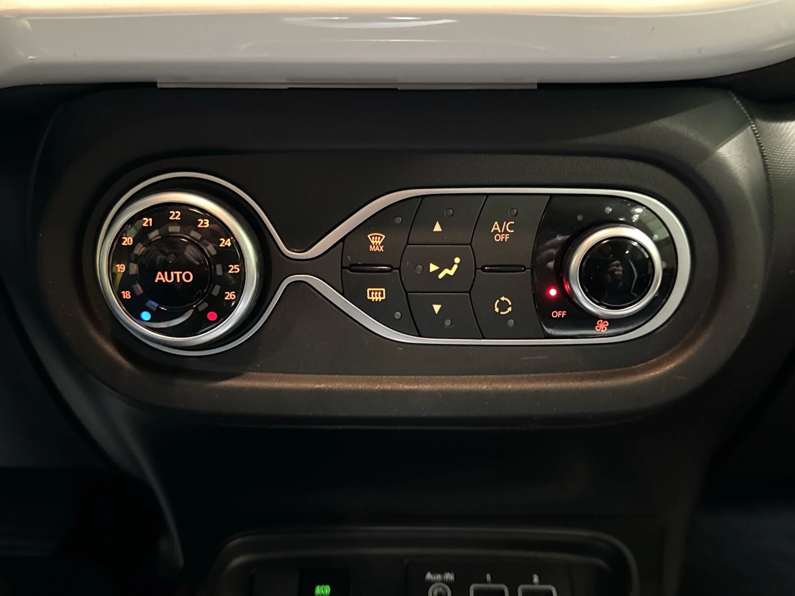 Renault Twingo Zen R80 batería 20kWh 60 kW (82 CV) - Foto 18