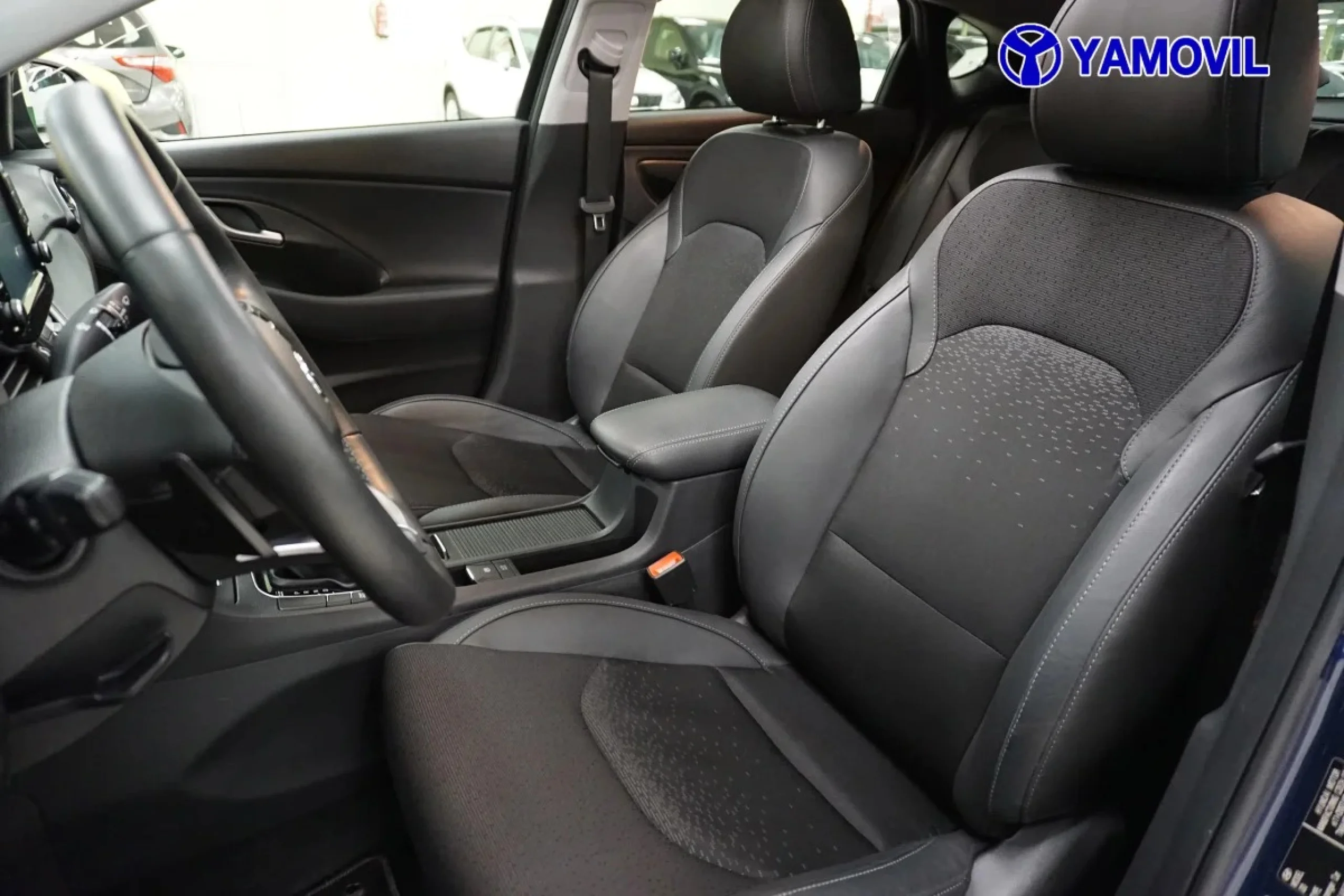 Hyundai I30 Fastback 1.4 TGDI Style DCT 103 kW (140 CV) - Foto 13