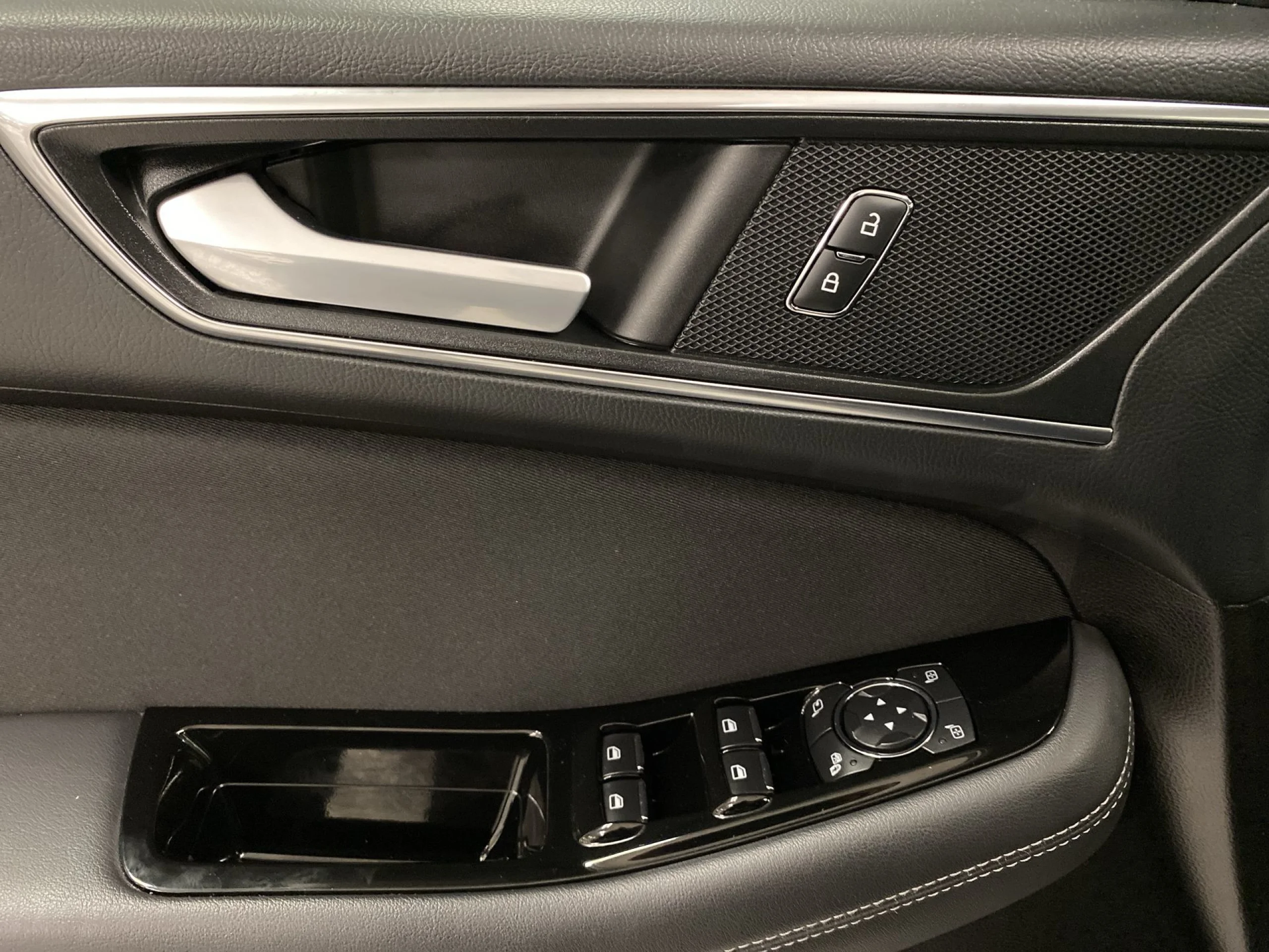 Ford S-Max 2.0 TDCI Panther Titanium 110 kW (150 CV) - Foto 10