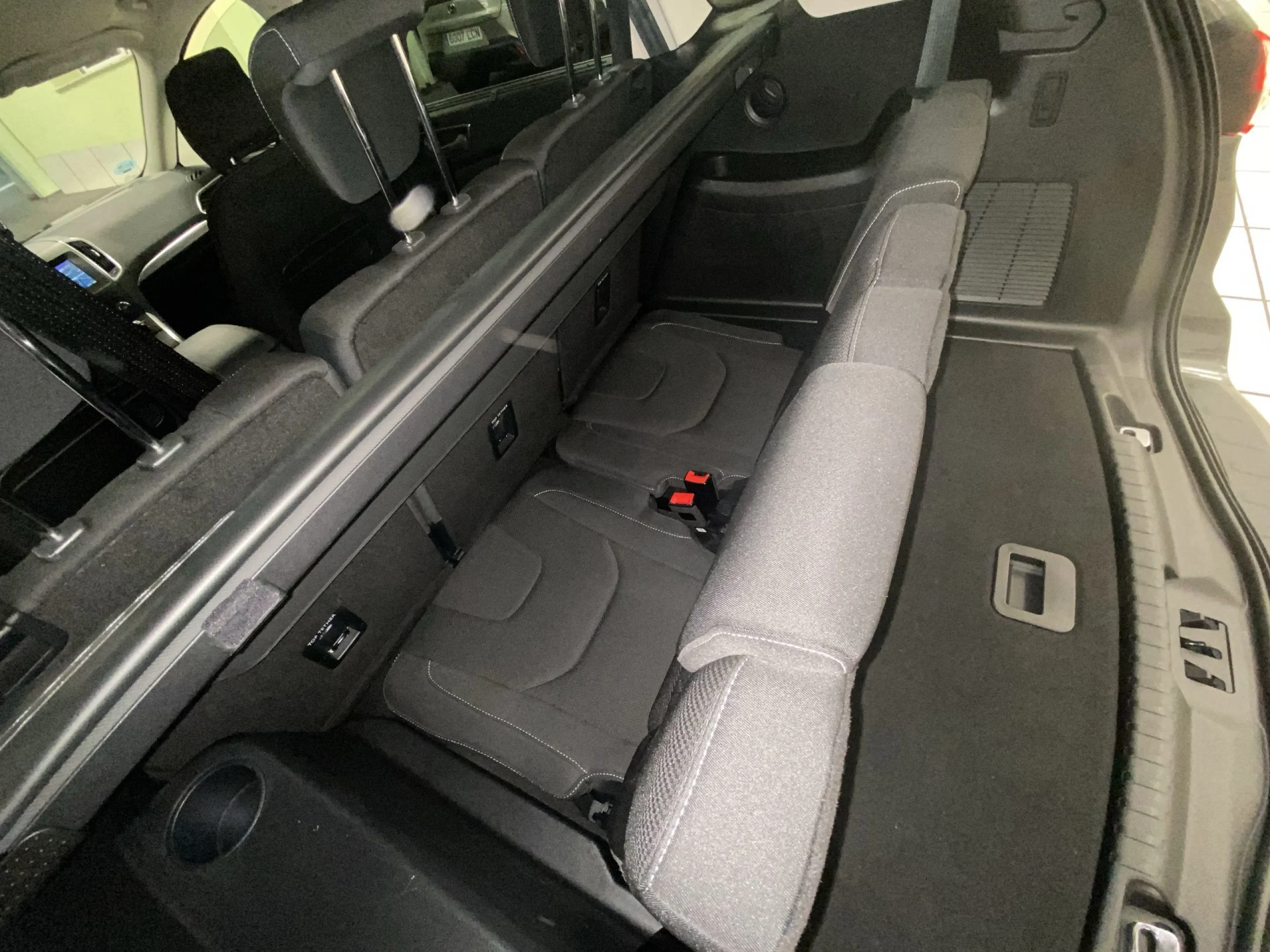 Ford S-Max 2.0 TDCI Panther Titanium 110 kW (150 CV) - Foto 20