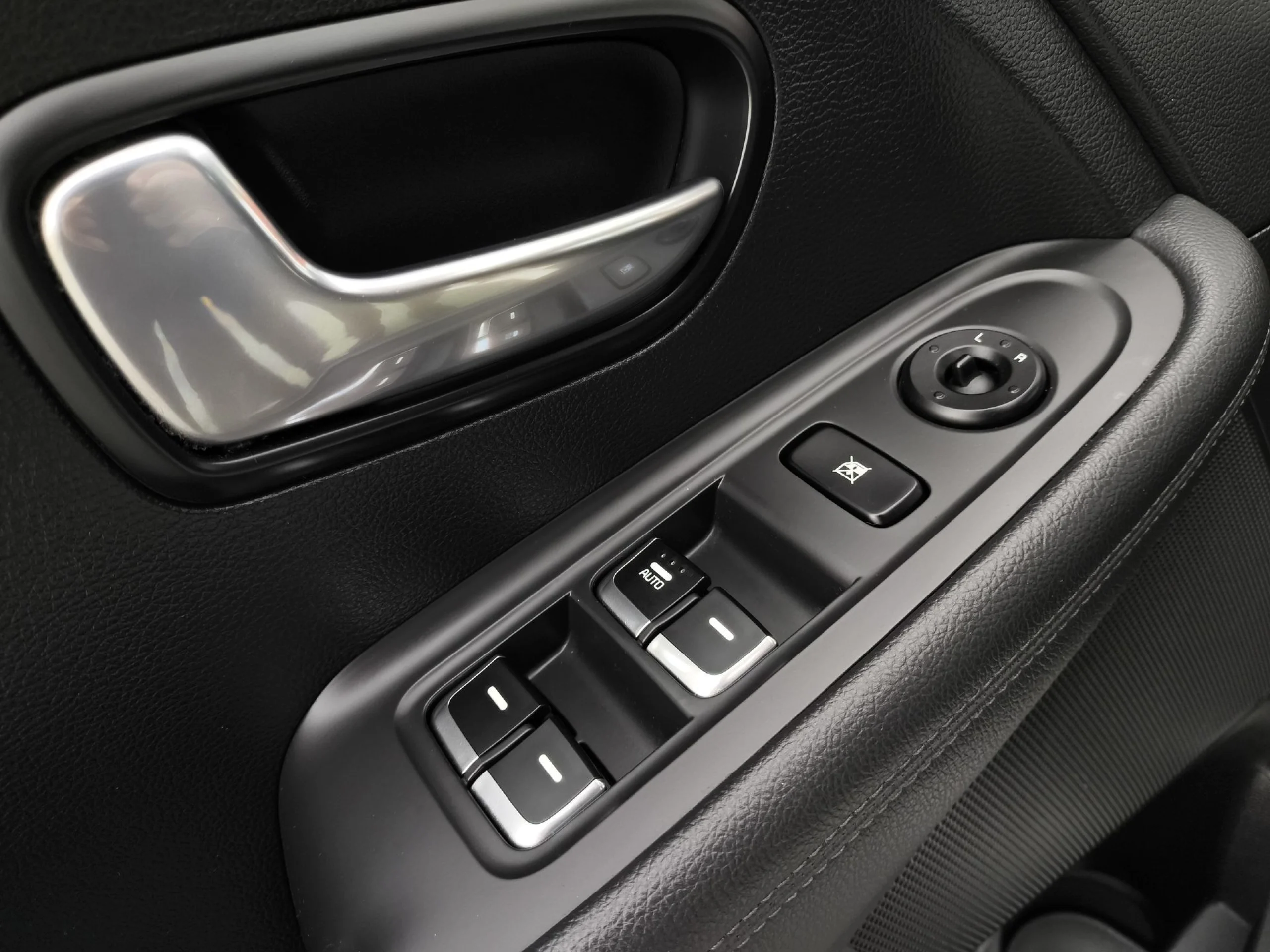 Kia Carens 1.6 GDi Concept 99 kW (135 CV) - Foto 10