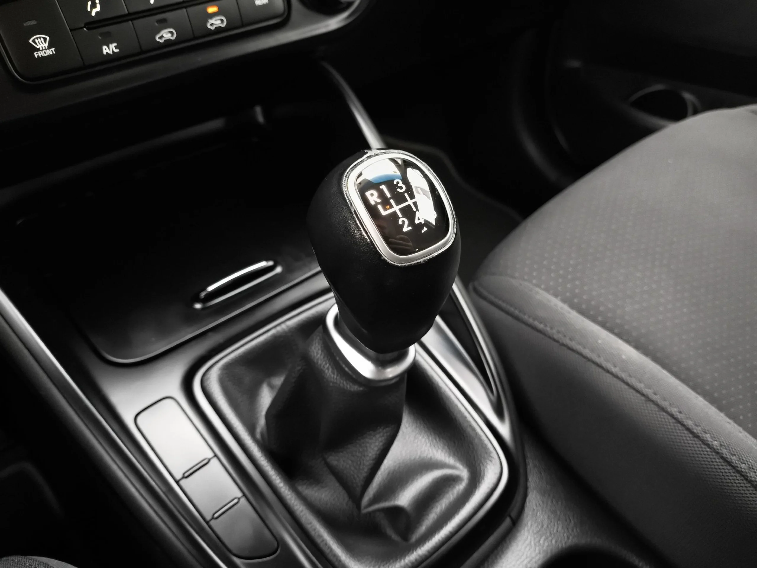 Kia Carens 1.6 GDi Concept 99 kW (135 CV) - Foto 16