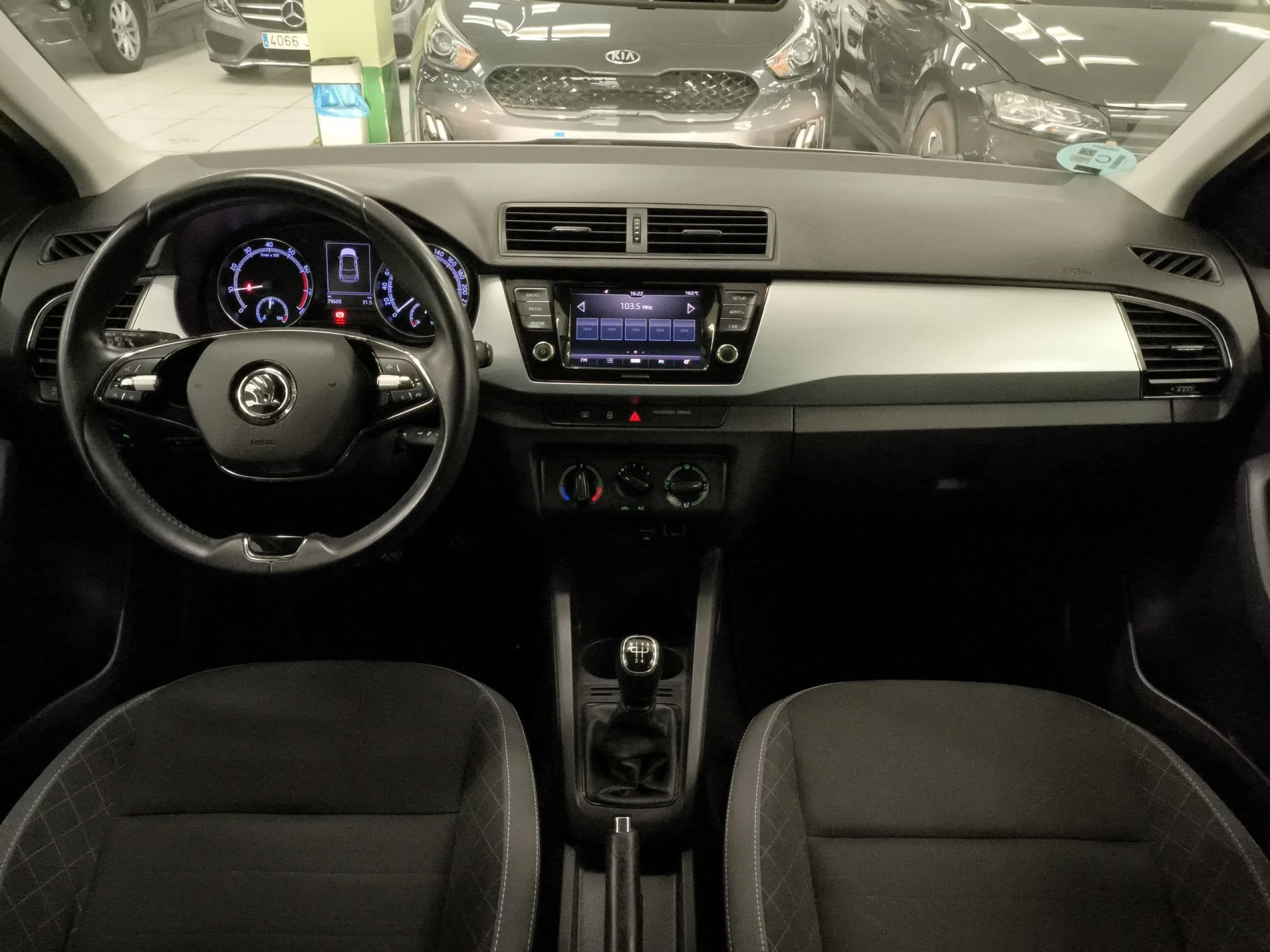 Skoda Fabia 1.0 TSI Ambition Plus 70 kW (95 CV) - Foto 11