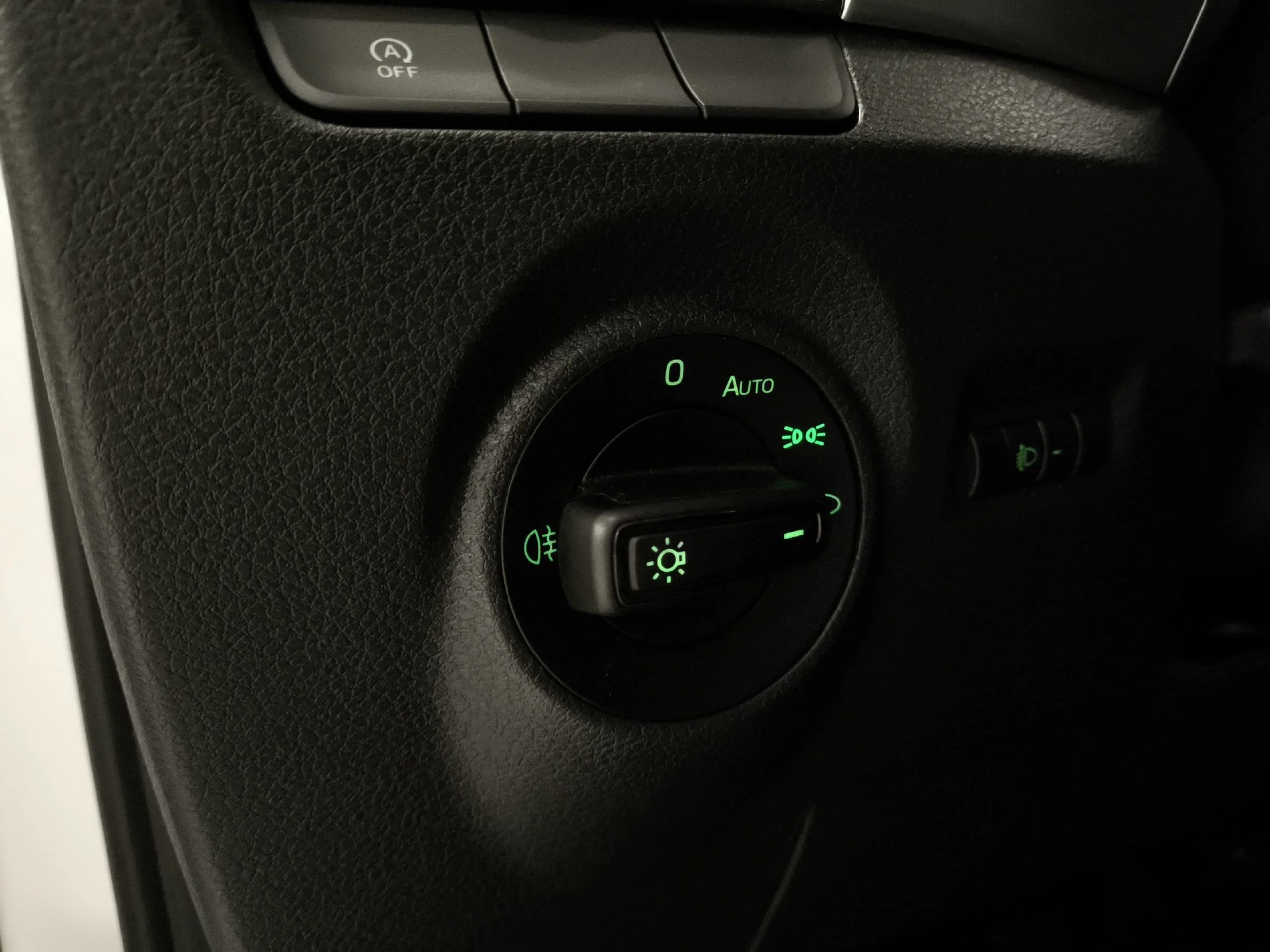 Skoda Fabia 1.0 TSI Ambition Plus 70 kW (95 CV) - Foto 12