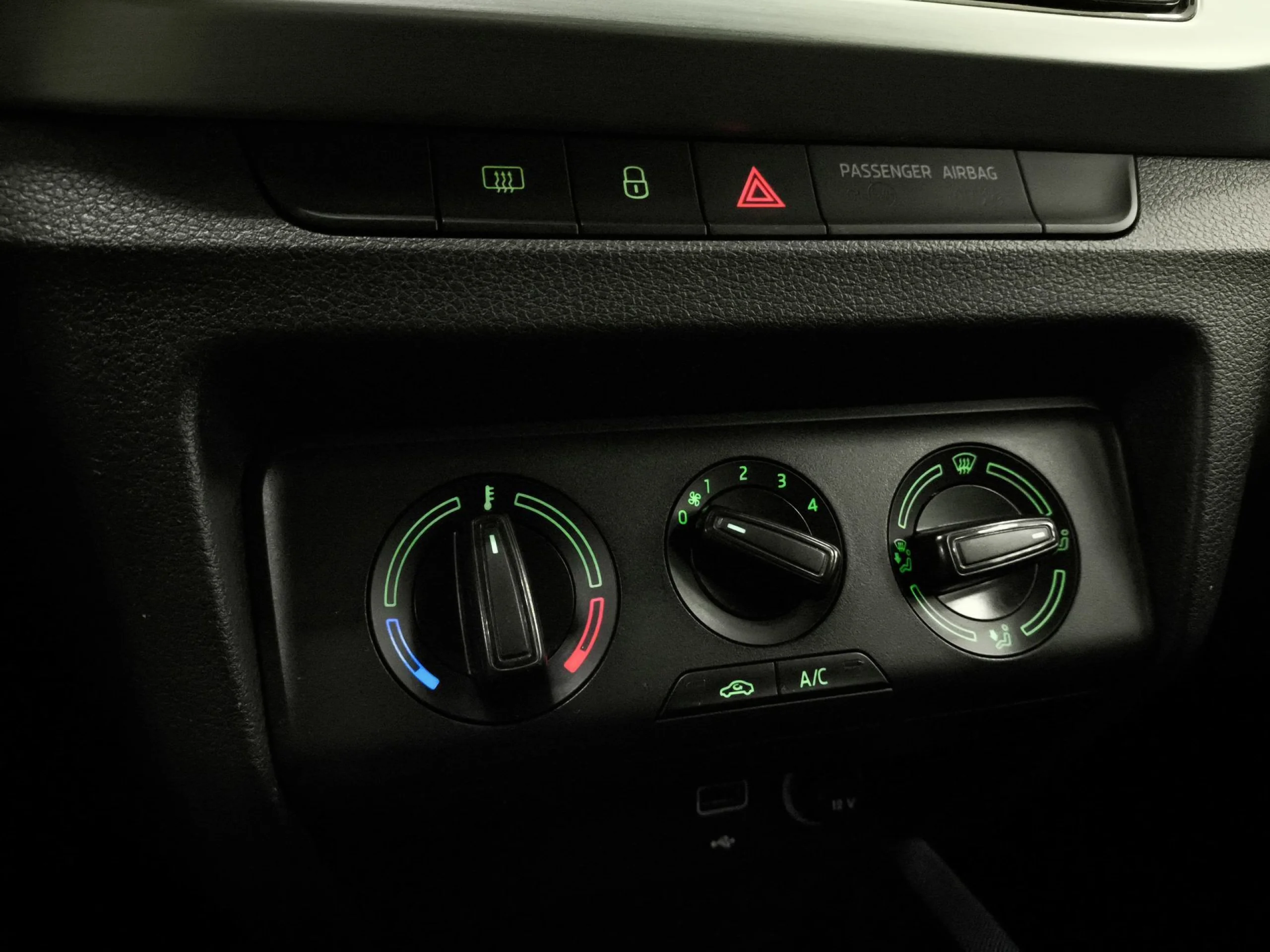 Skoda Fabia 1.0 TSI Ambition Plus 70 kW (95 CV) - Foto 18