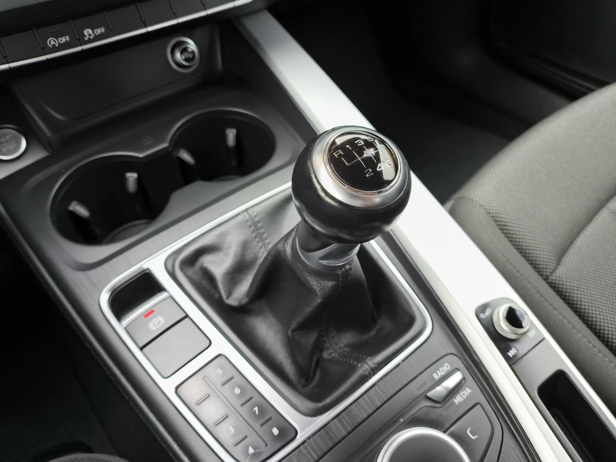 Audi A4 Advanced edition 2.0 TDI 110 kW (150 CV) - Foto 25
