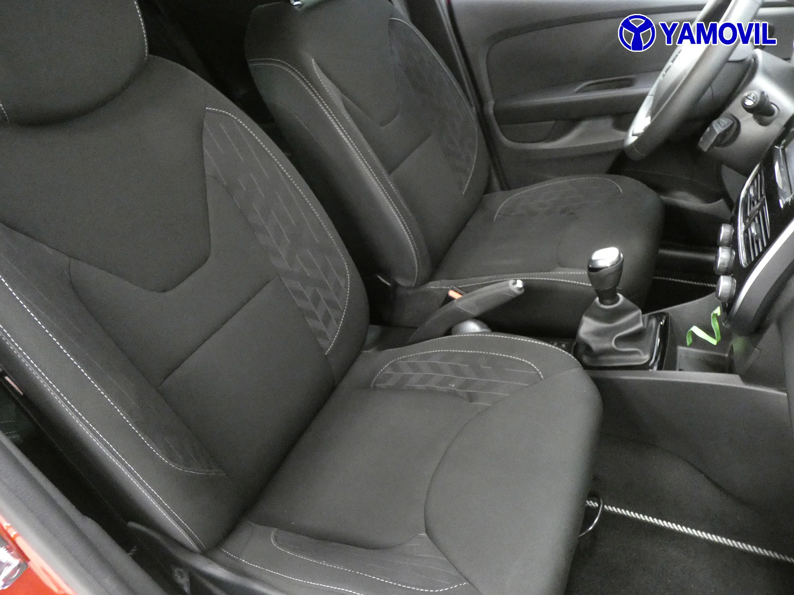Renault Clio LIMITED 900 TCe 5P - Foto 15
