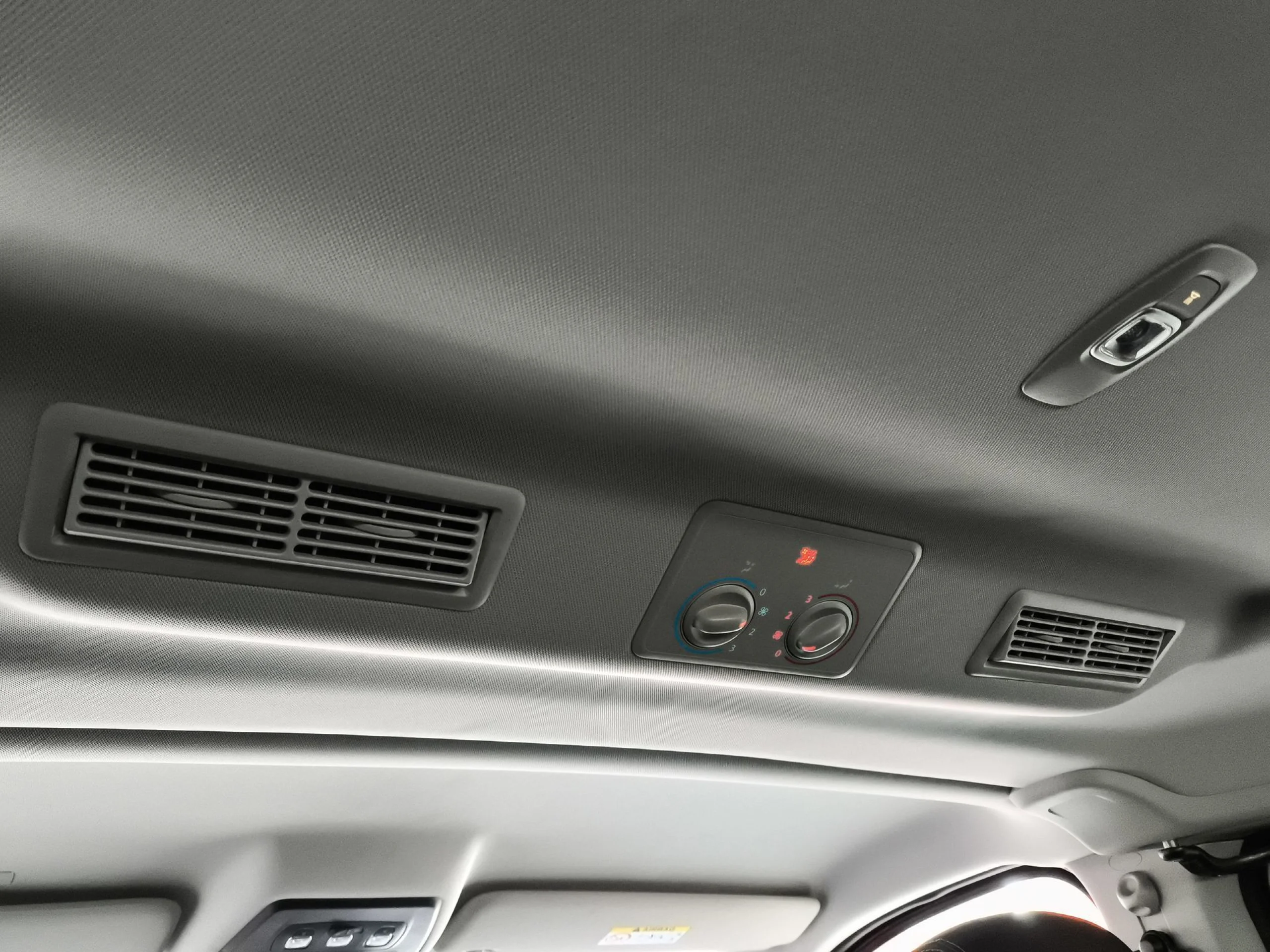 Renault Trafic SpaceClass Energy Blue dCi 110 kW (150 CV) - Foto 21