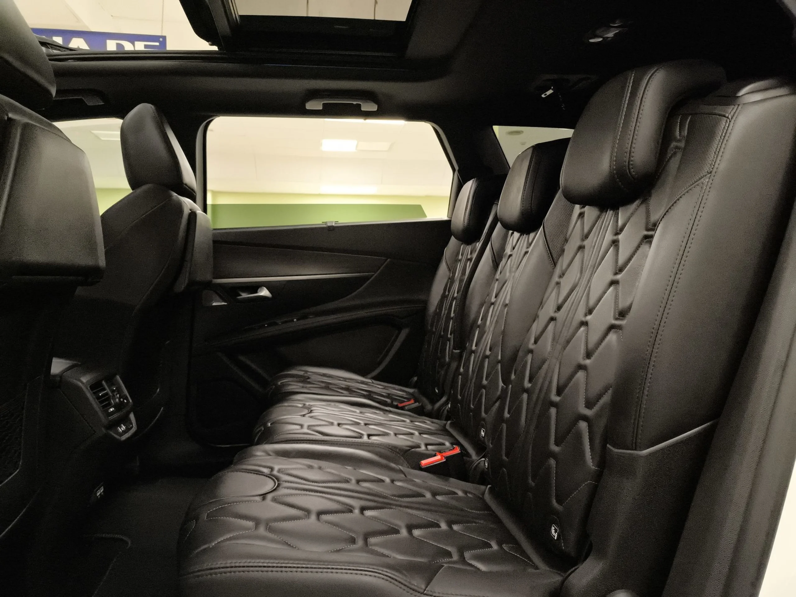 Peugeot 5008 BlueHDI 130 SANDS GT EAT8 96 kW (130 CV) - Foto 24