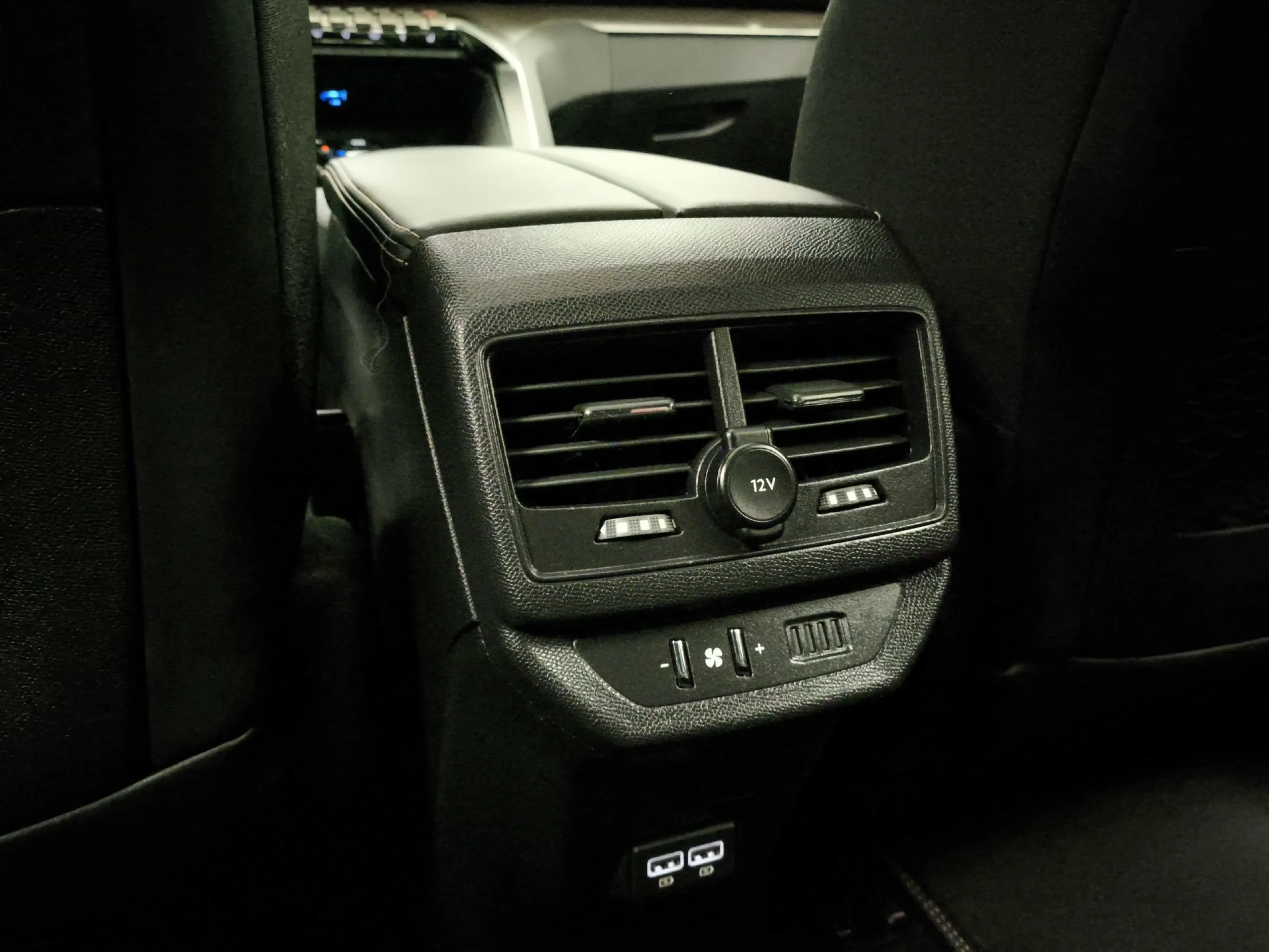 Peugeot 5008 BlueHDI 130 SANDS GT EAT8 96 kW (130 CV) - Foto 25