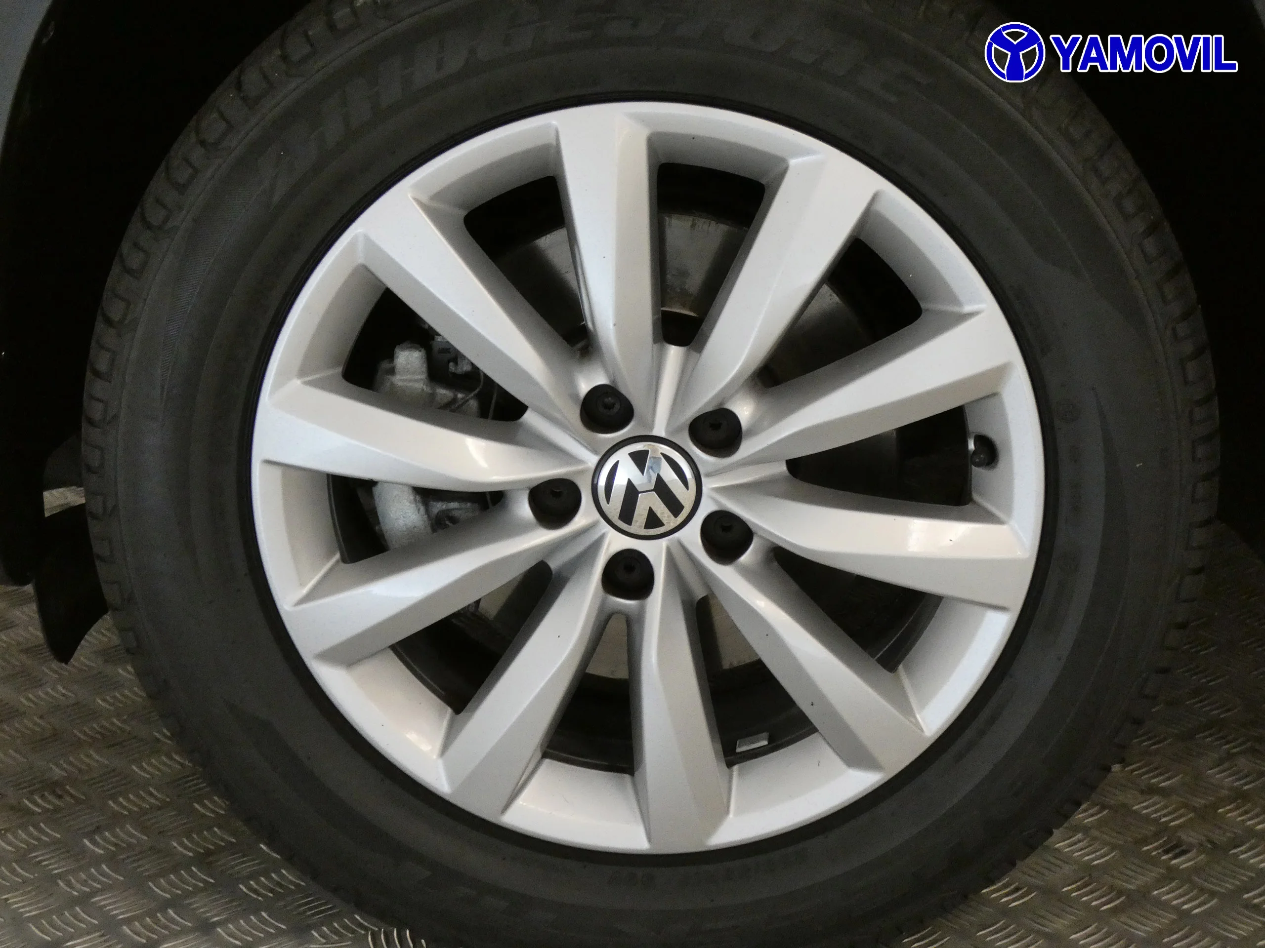 Volkswagen Tiguan 2.0TDI BMT - Foto 9