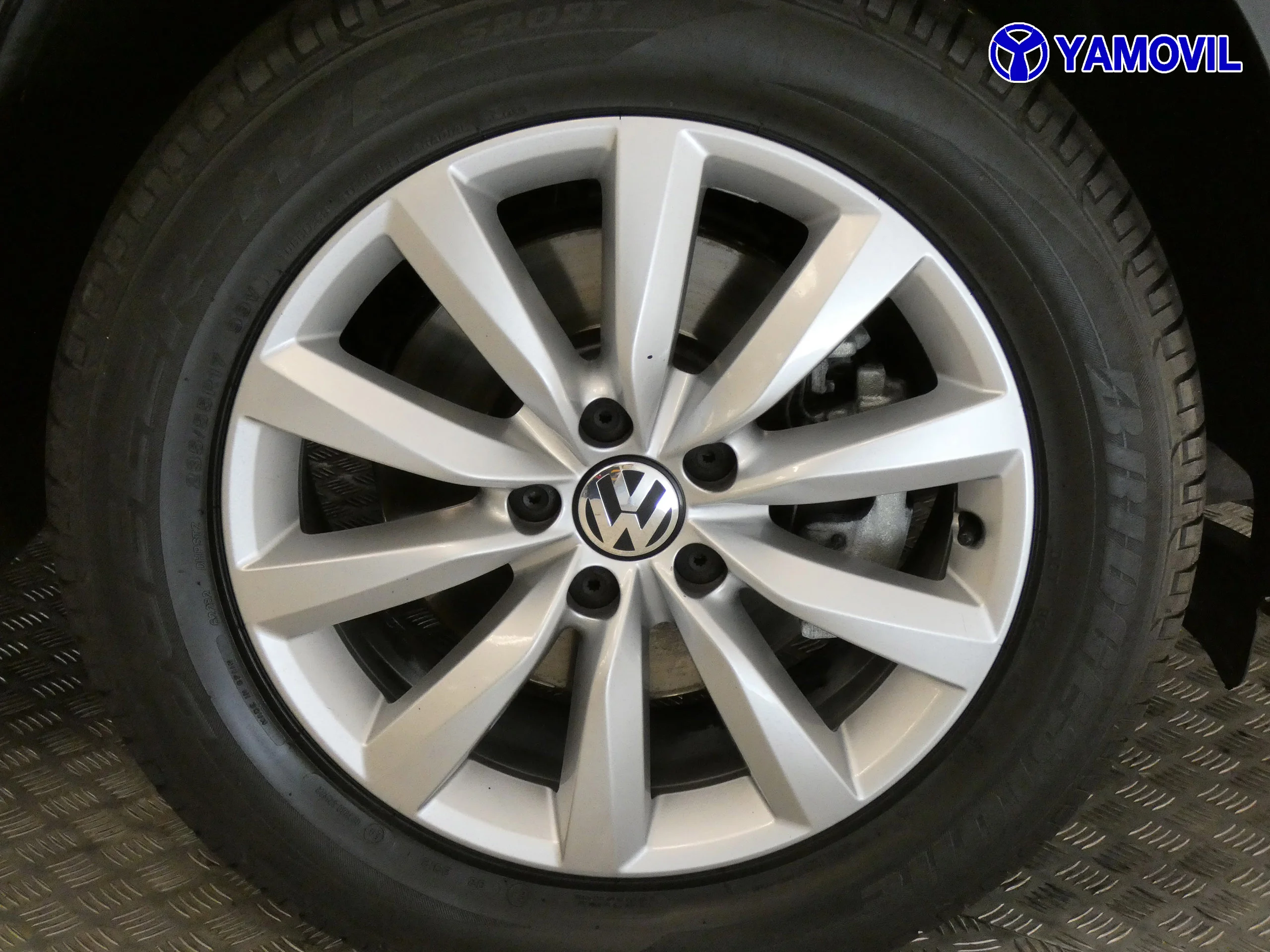 Volkswagen Tiguan 2.0TDI BMT - Foto 12