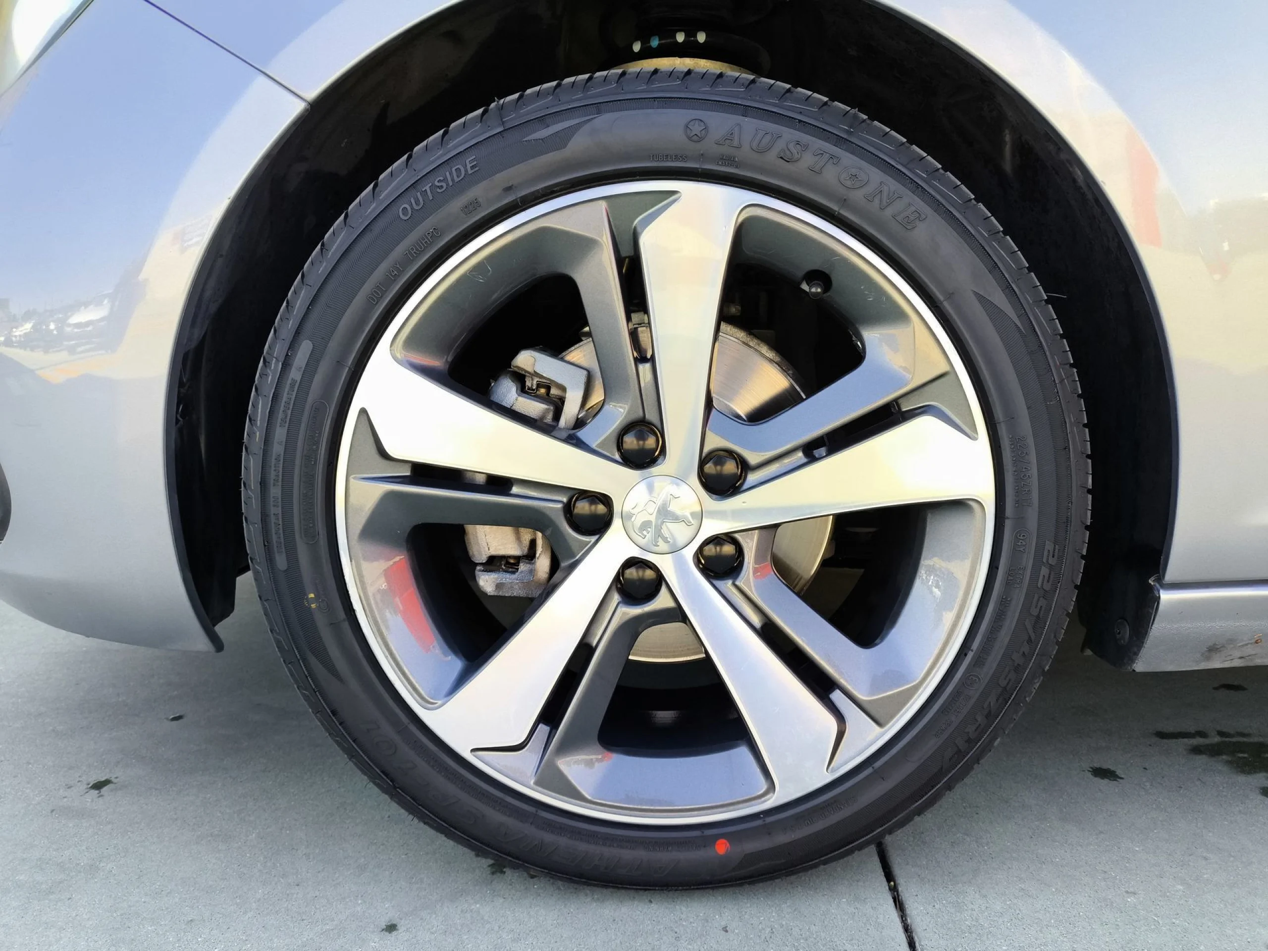 Peugeot 308 SW PureTech 130 SANDS Allure 96 kW (130 CV) - Foto 7