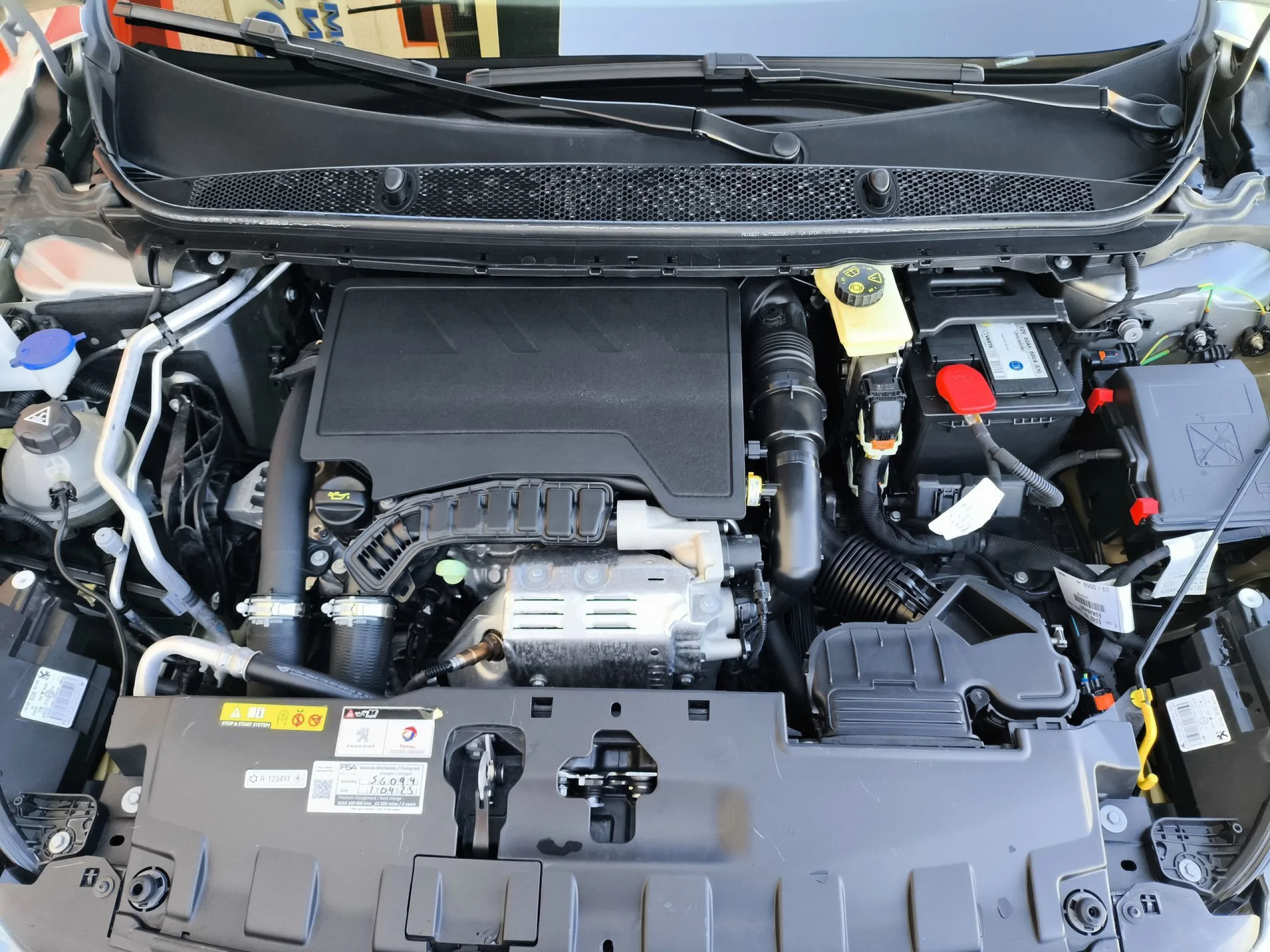 Peugeot 308 SW PureTech 130 SANDS Allure 96 kW (130 CV) - Foto 29