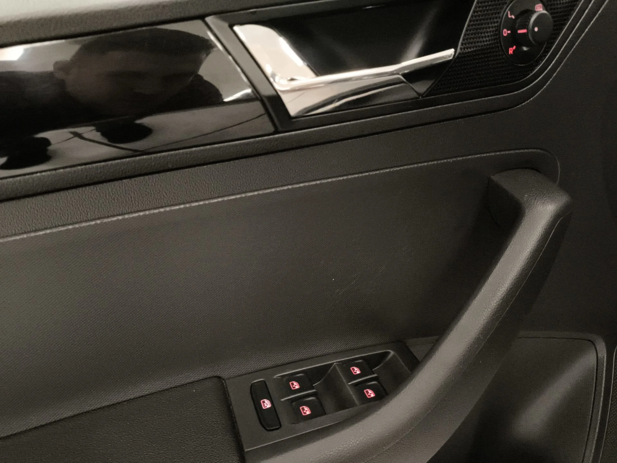 Seat Toledo 1.0 TSI SANDS Xcellence 81 kW (110 CV) - Foto 10