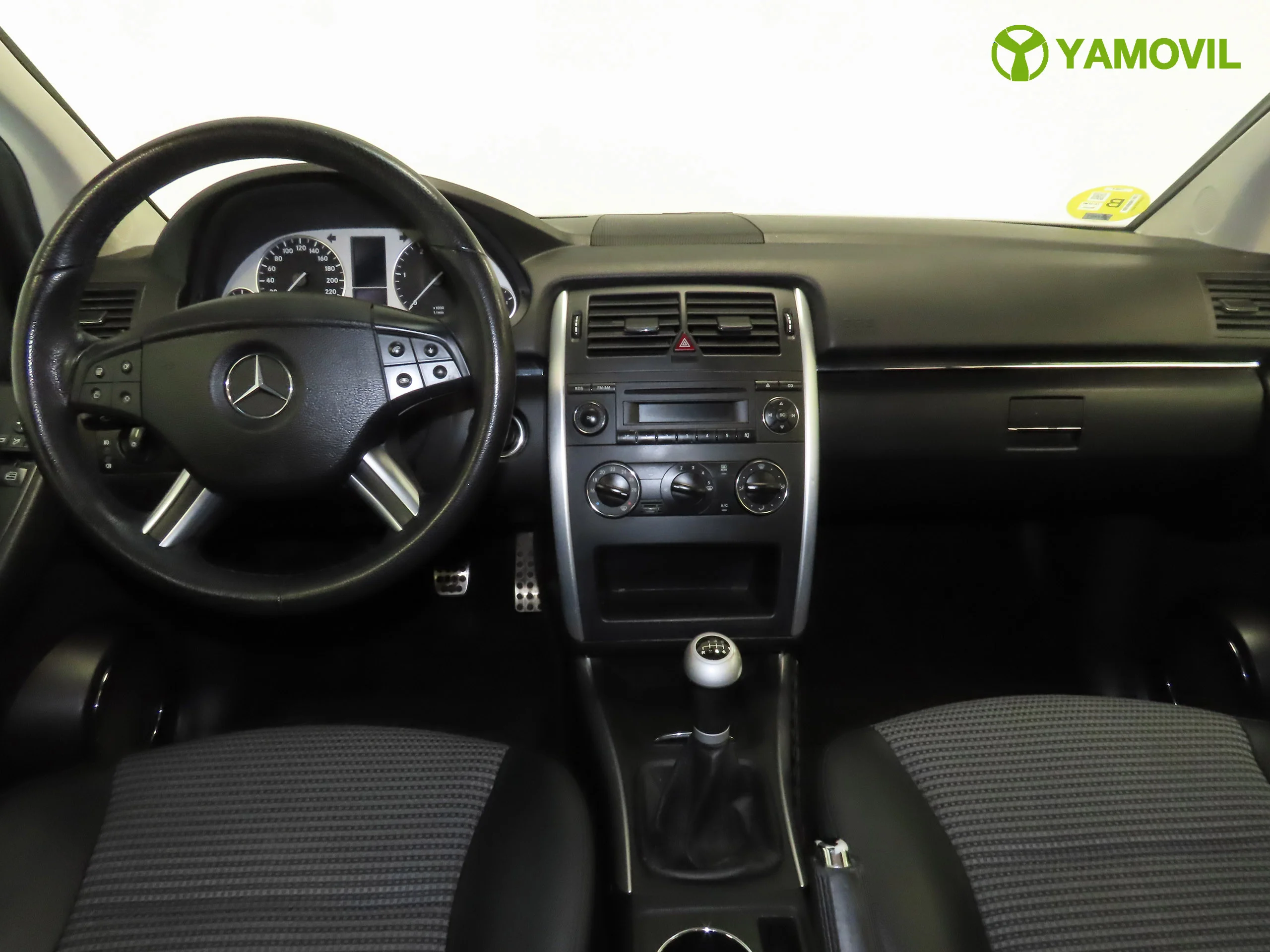Mercedes-Benz B 180 SPORT 109CV 5P - Foto 19