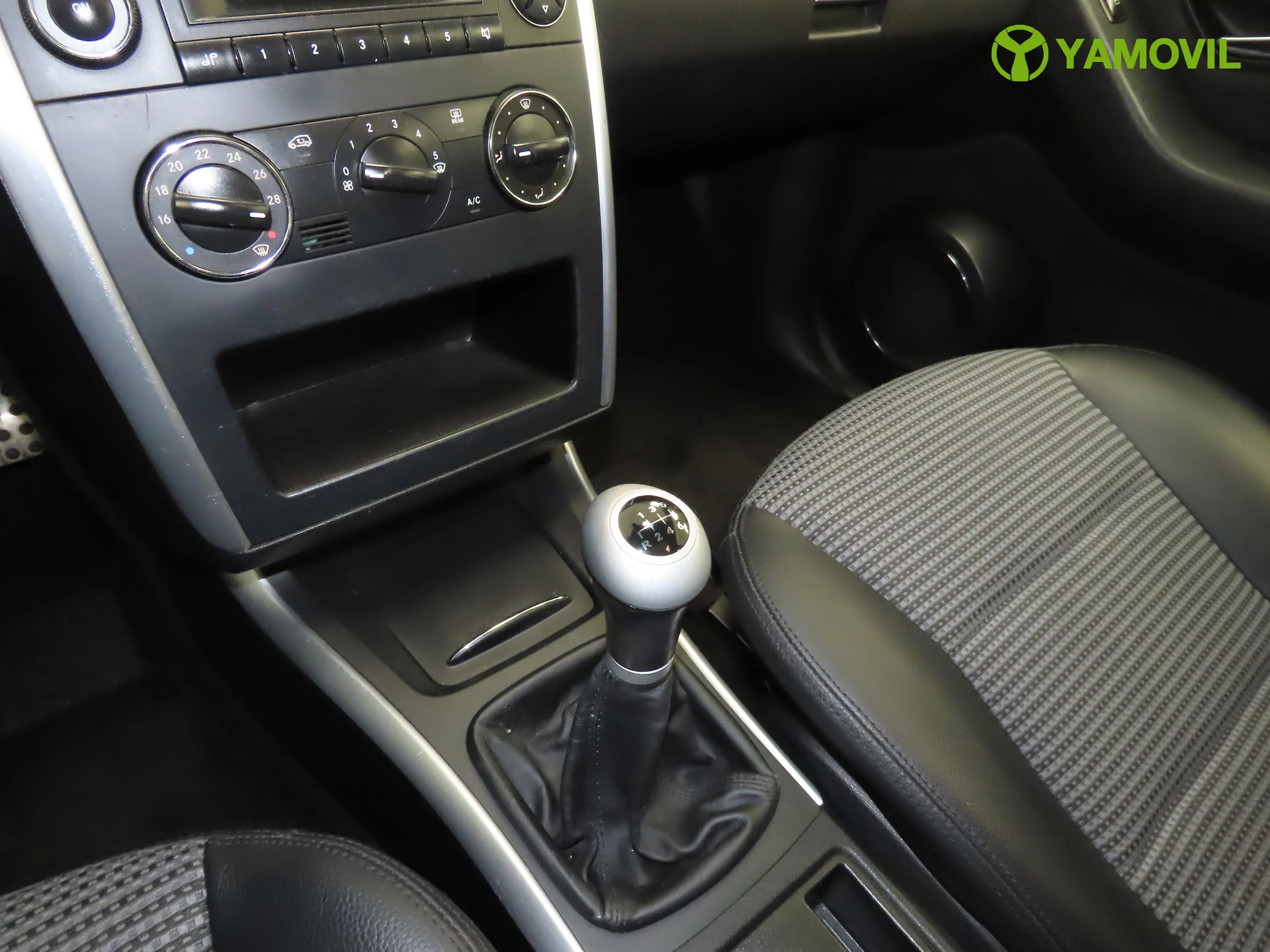 Mercedes-Benz B 180 SPORT 109CV 5P - Foto 27